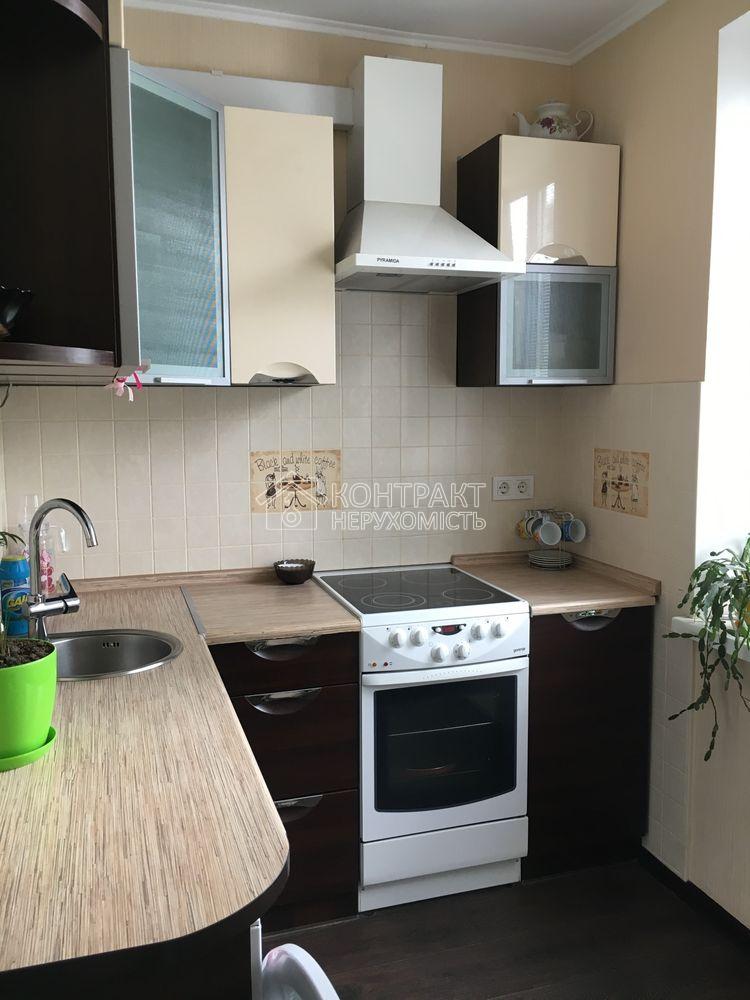 Продам 2 кімнатна квартира, пр.Перемоги,