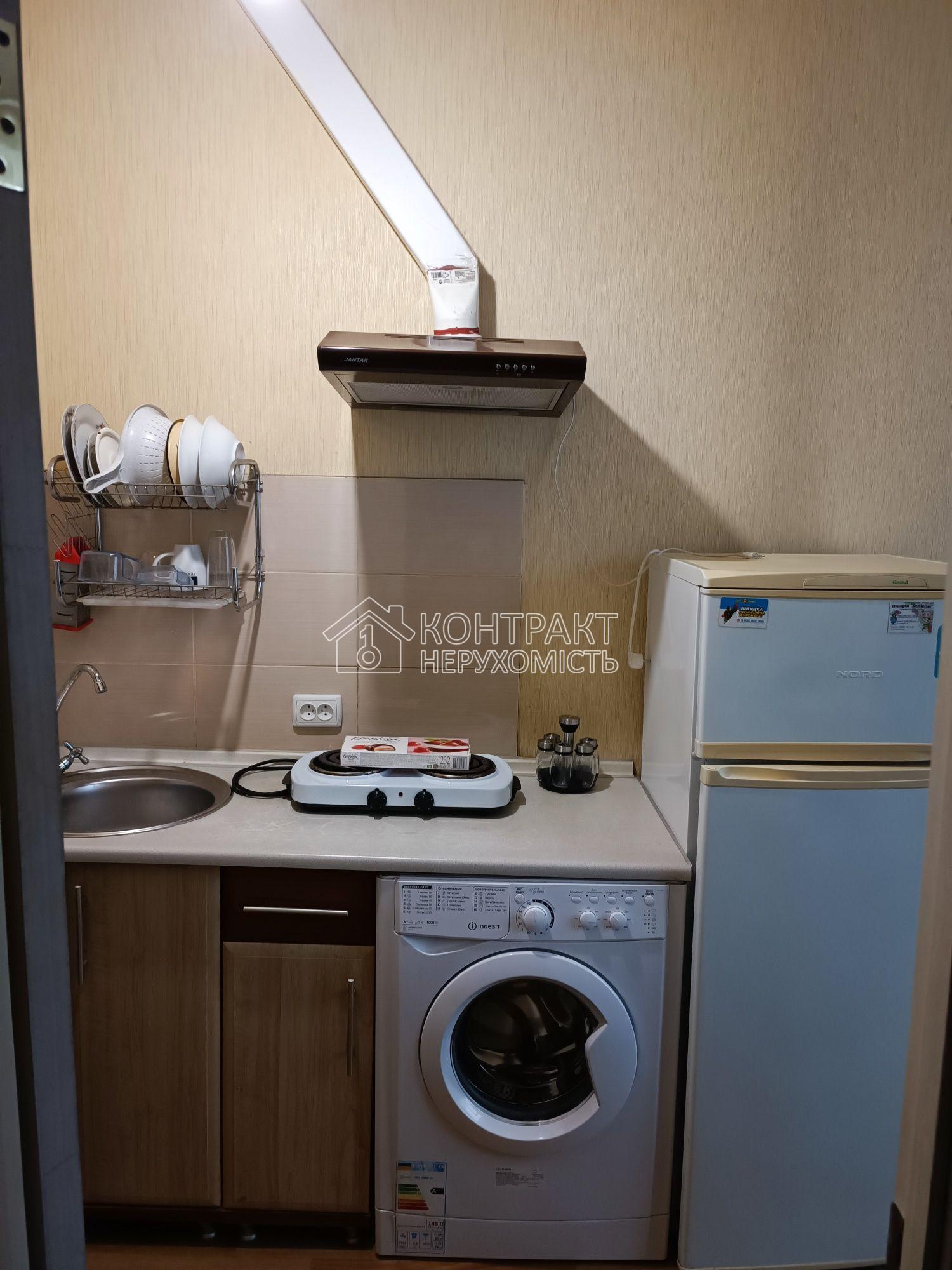 Продаж гостинки з меблями та технікою