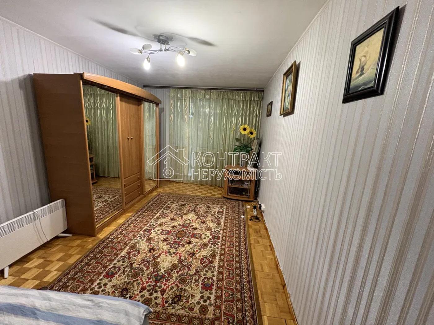Продам 3 ком. квартиру возле м. Холодная гора