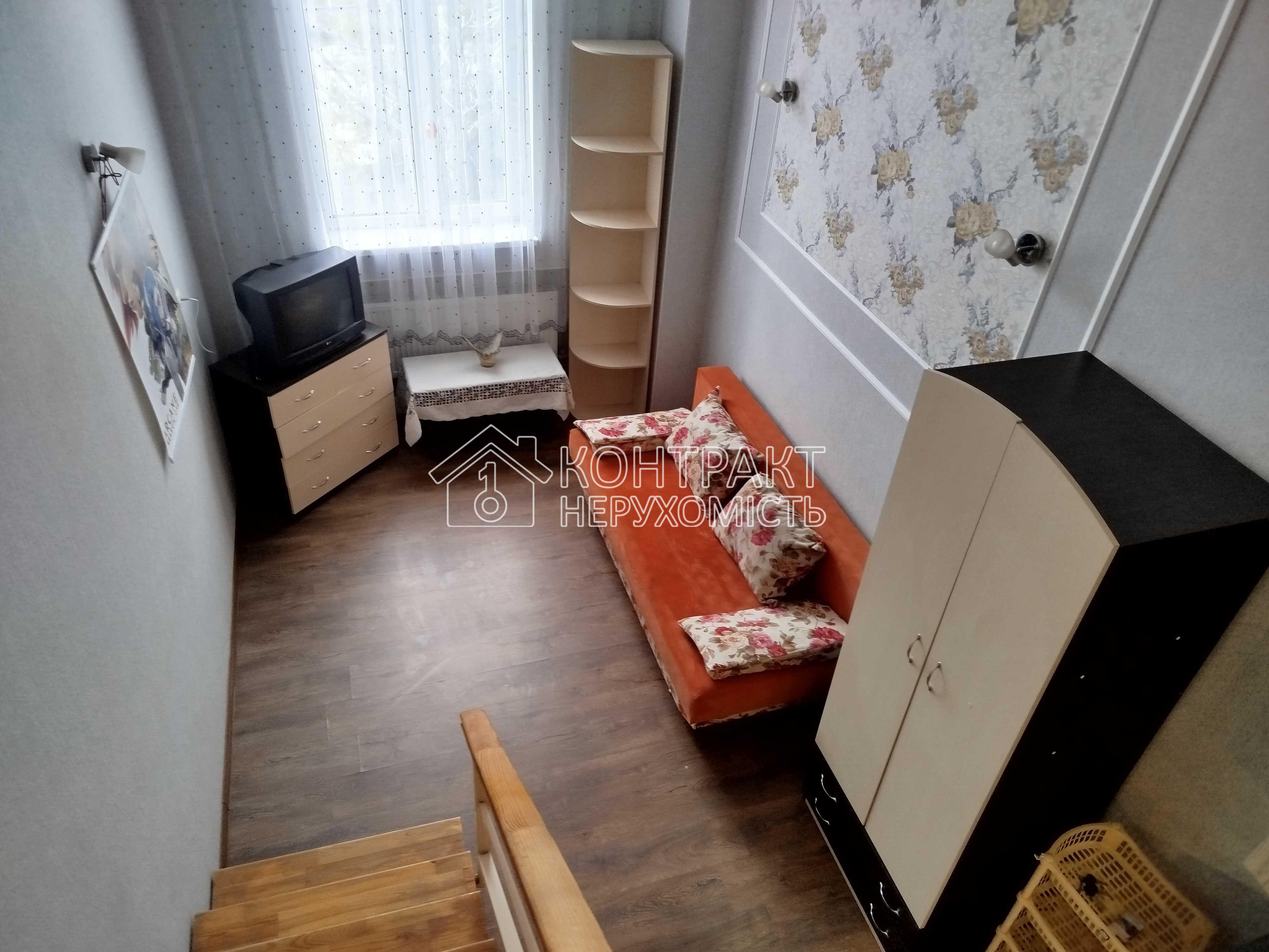 Продаж 2-х рівневоі квартири Центральний ринок