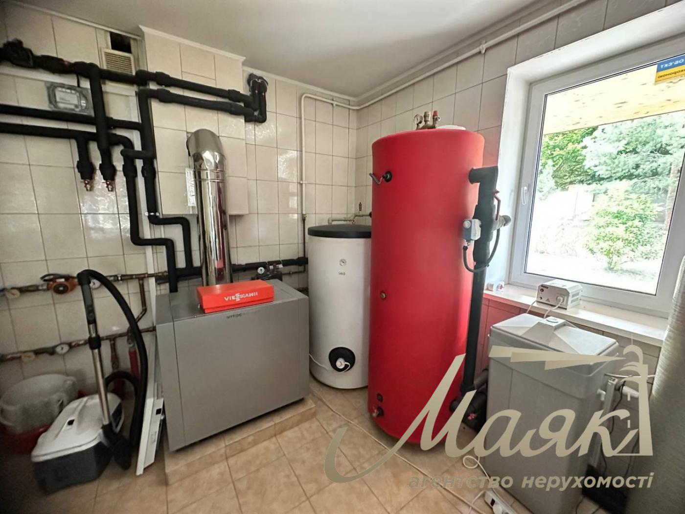 Оренда будинку в Музичах, газ, сонячні панелі, генератор
