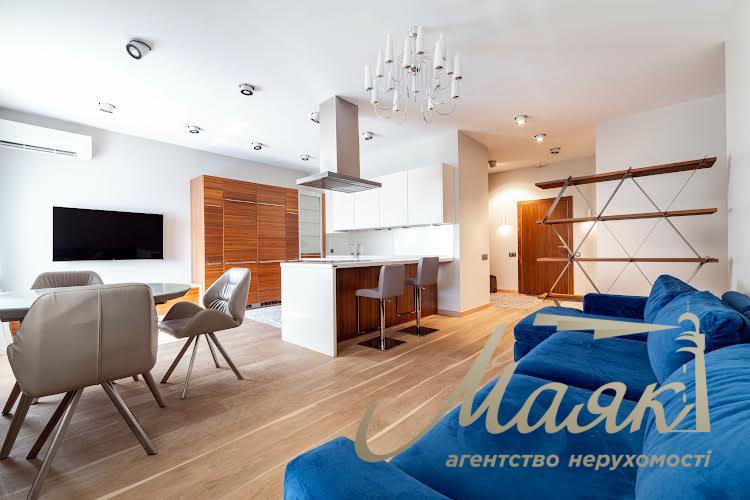 Rent 2-bedroom apartment LCD Novopecherskiy Dvor, Verkhoglyada str.