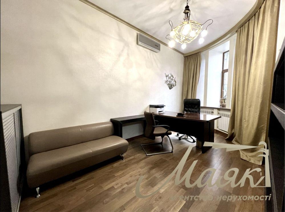 Office for rent 122m2, ul.Nikolsko-Botanicheskaya 3, Center