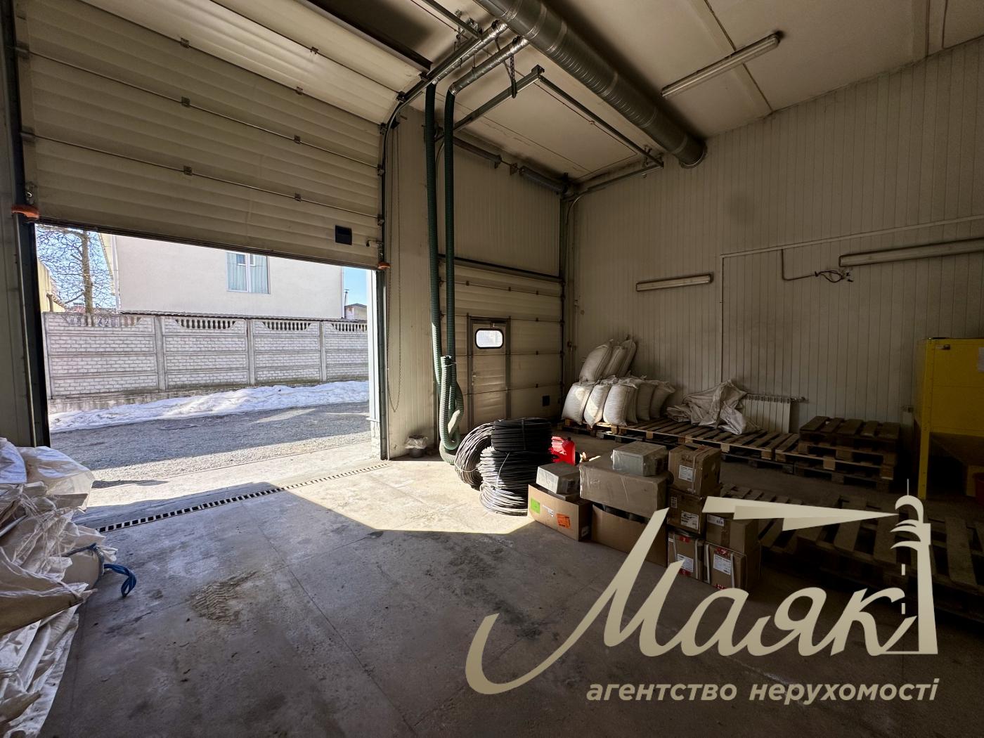 Rent a front building (656m2) on 7.5 hectares, Sadovaya street, with. Sofievskaya Borschagovka