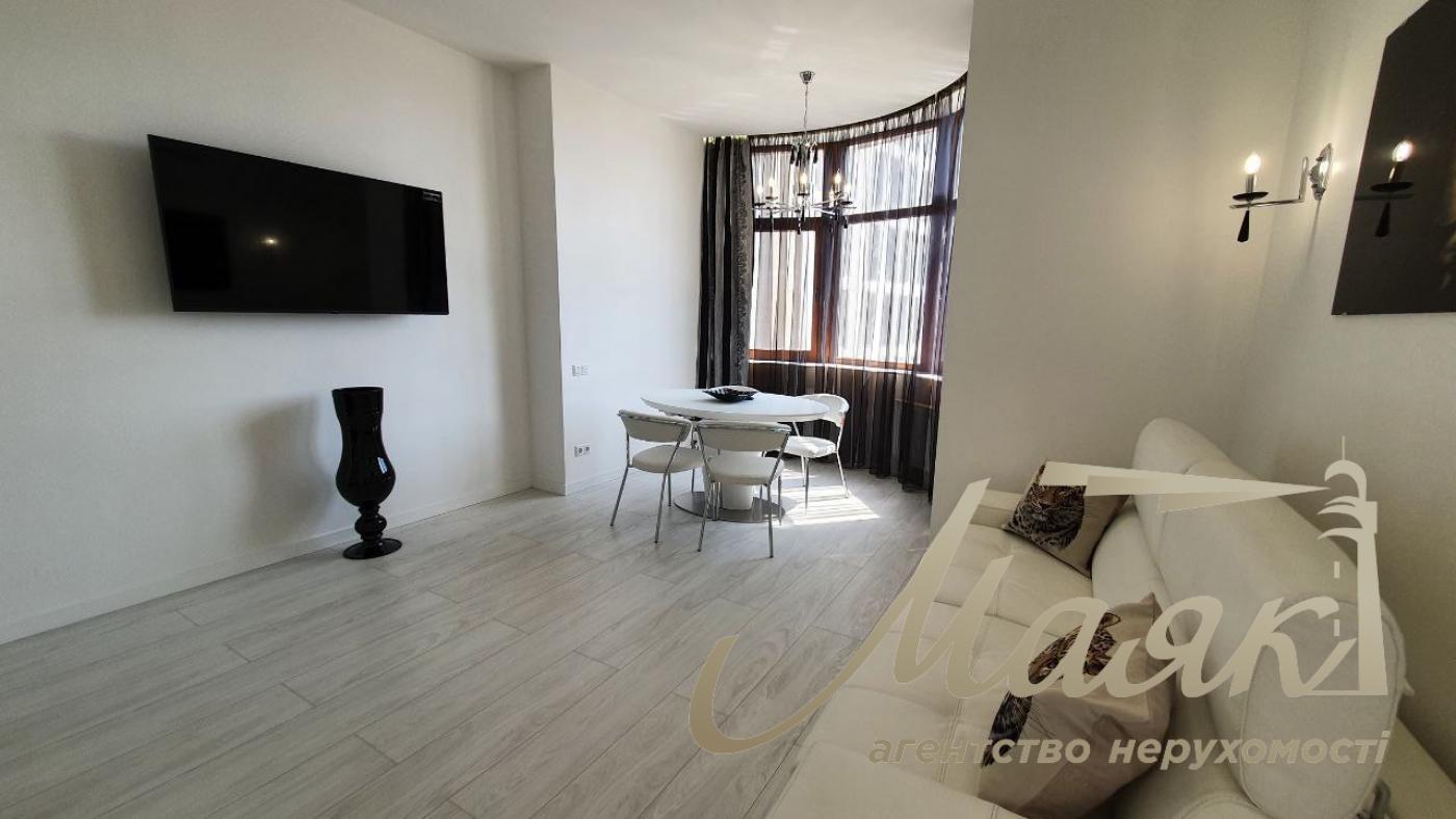 Rent 3-room apartment residential complex Fundukleevsky, Bohdan Khmelnitsky st., Center