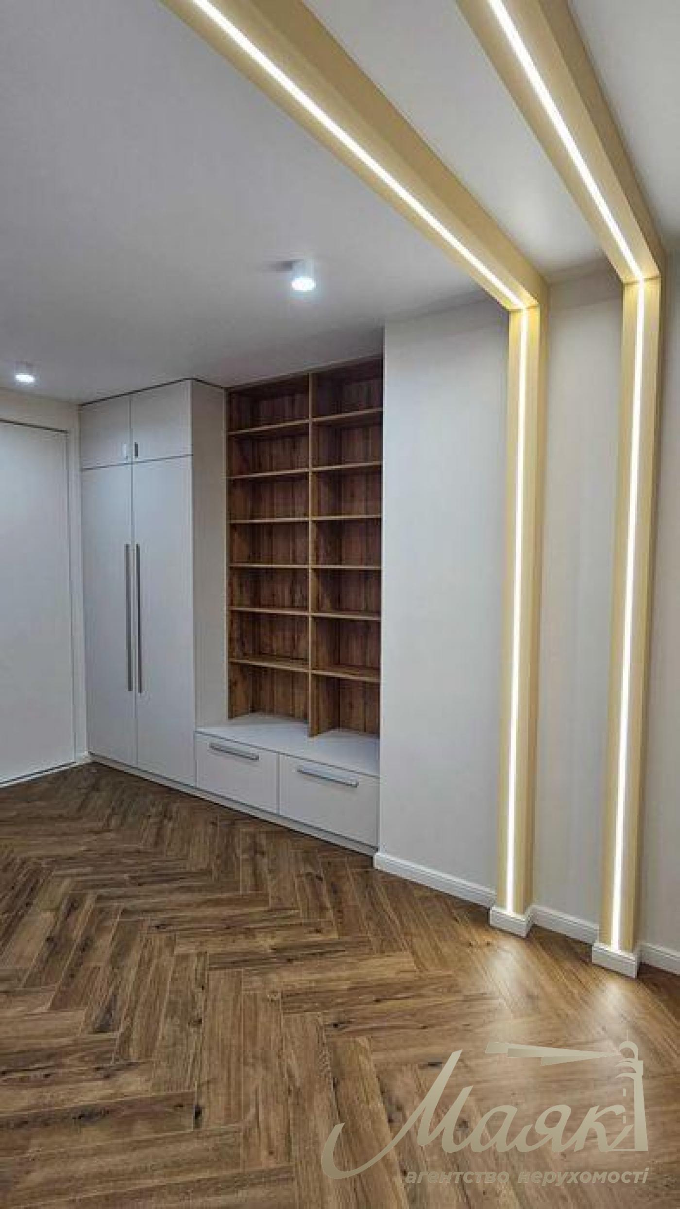 Оренда 2 кімнатної квартири з терасою в ЖК Шевченківський, Шевченківський район