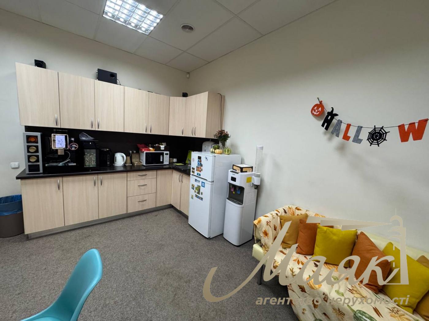 Office for rent 334m2 in BC Britannia Krasilovskaya str. 11, Goloseevsky district.