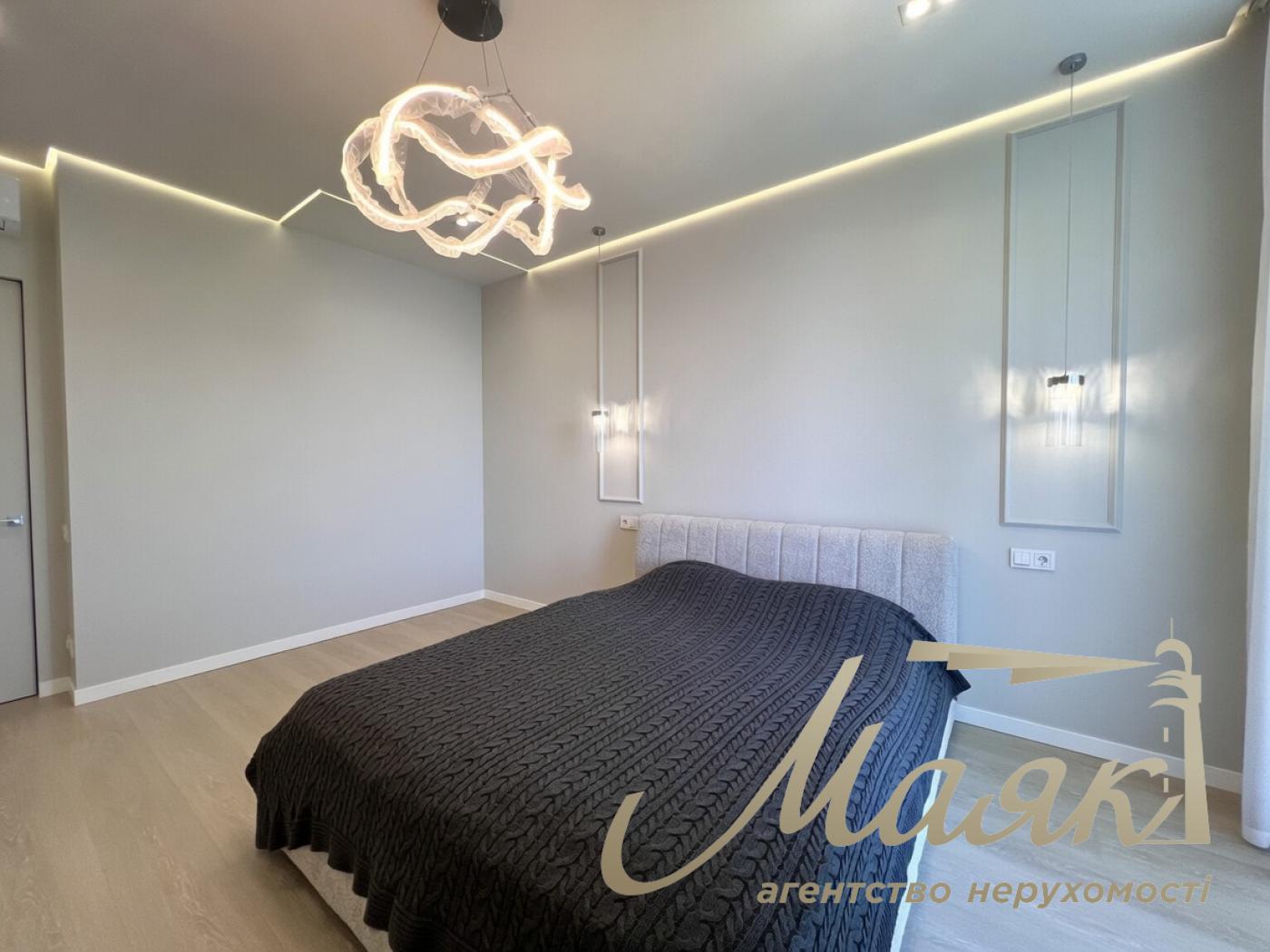 Продаж 1-кімнатної квартири з гарним видом (58,4 м²) у ЖК «Riverstone», вул. Дніпровська Набережна, 10-Д