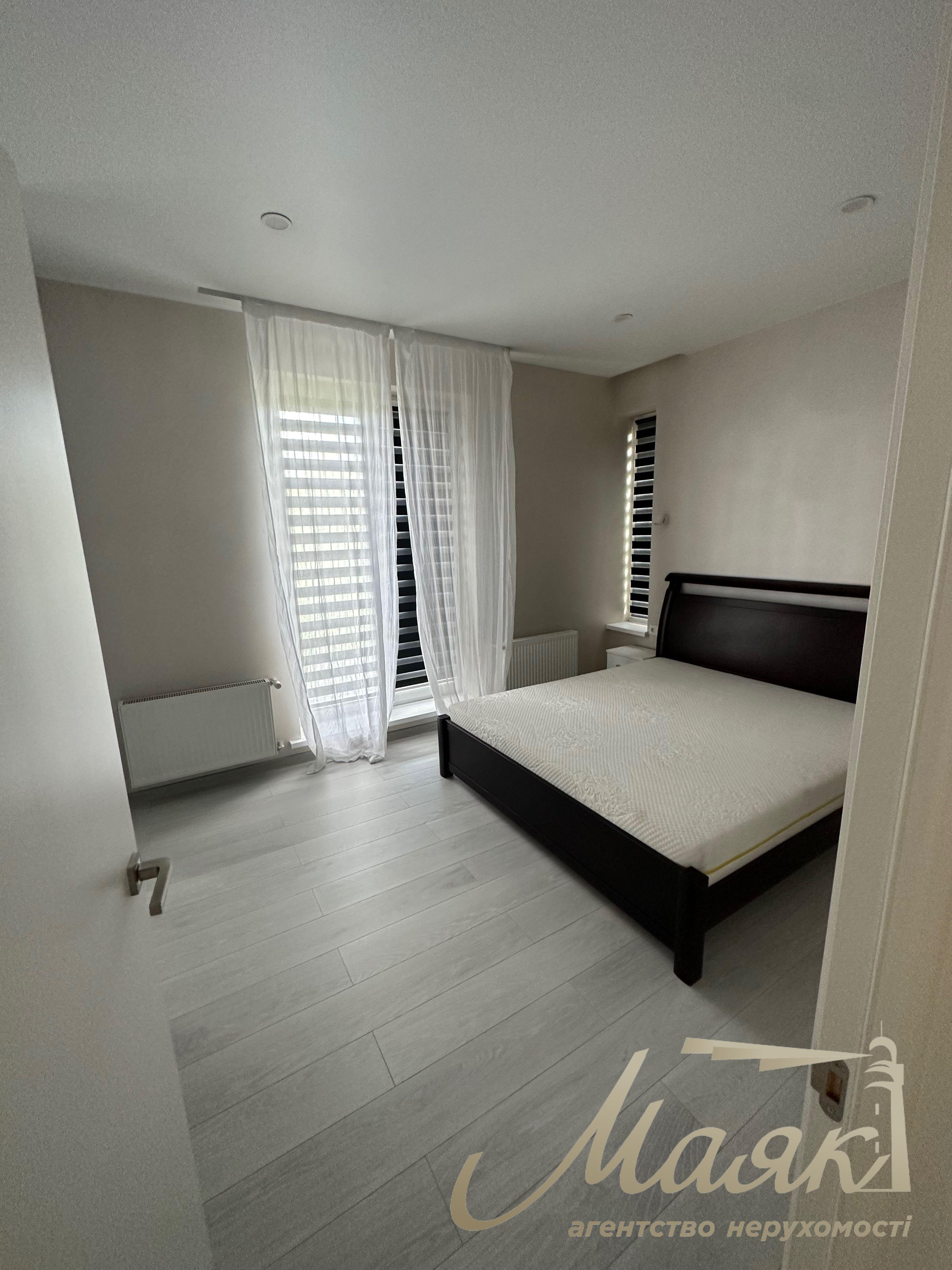 Оренда 2-поверхового будинку площею 250 м², Гатне