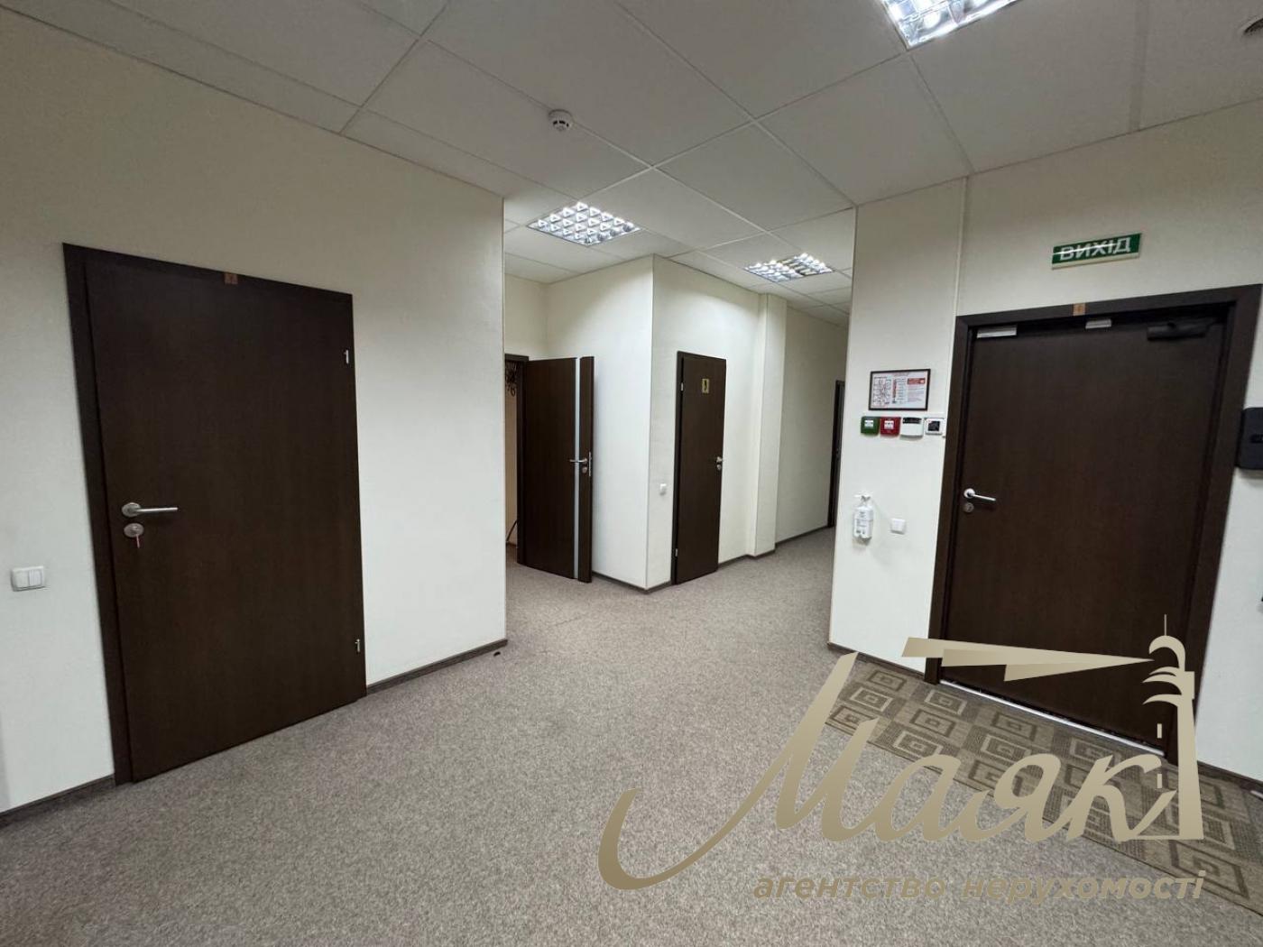 Office for rent 334m2 in BC Britannia Krasilovskaya str. 11, Goloseevsky district.