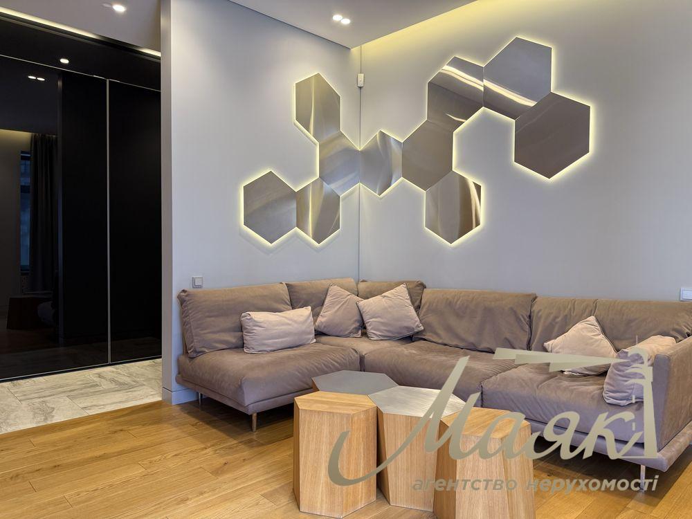 Продаж преміальної квартири 75м2 у самому центрі Києва - вул. Лютеранська, 7/10 (поруч з Аркою та Хрещатиком)