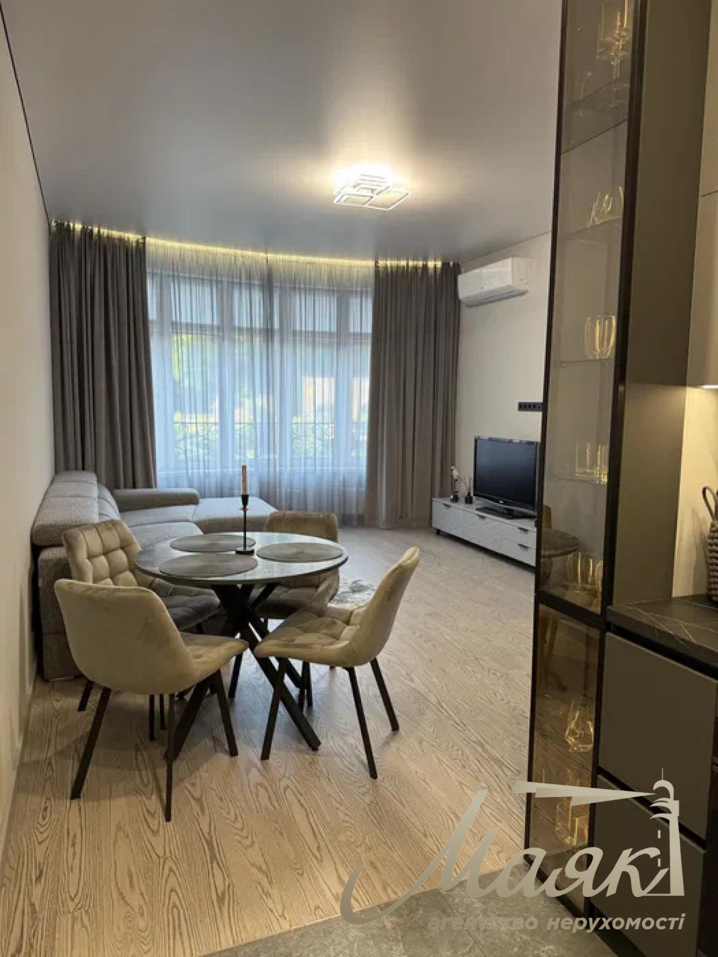 Аренда  1-к квартиры ЖК «52 Жемчужина» (Pechersk Plaza), Печерськ