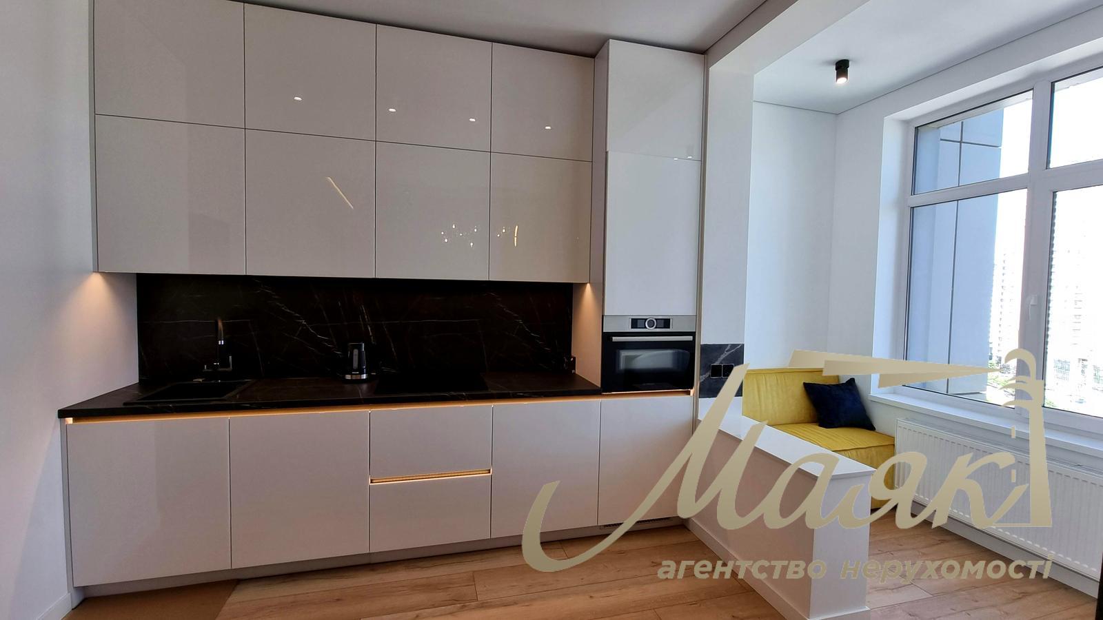 Оренда сучасної студії 60м2 у ЖК "Новопечерські Липки" Андрія Верхогляда/Драгомирова 17, Печерський район, Київ.