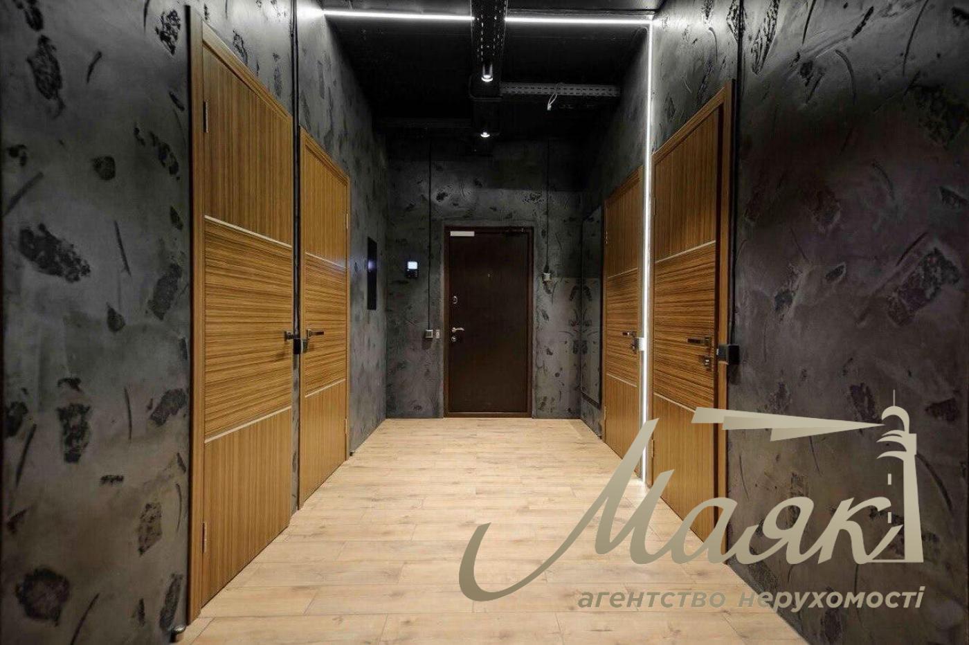 Продаж офісу з чинним орендарем, Кловський спуск, 7