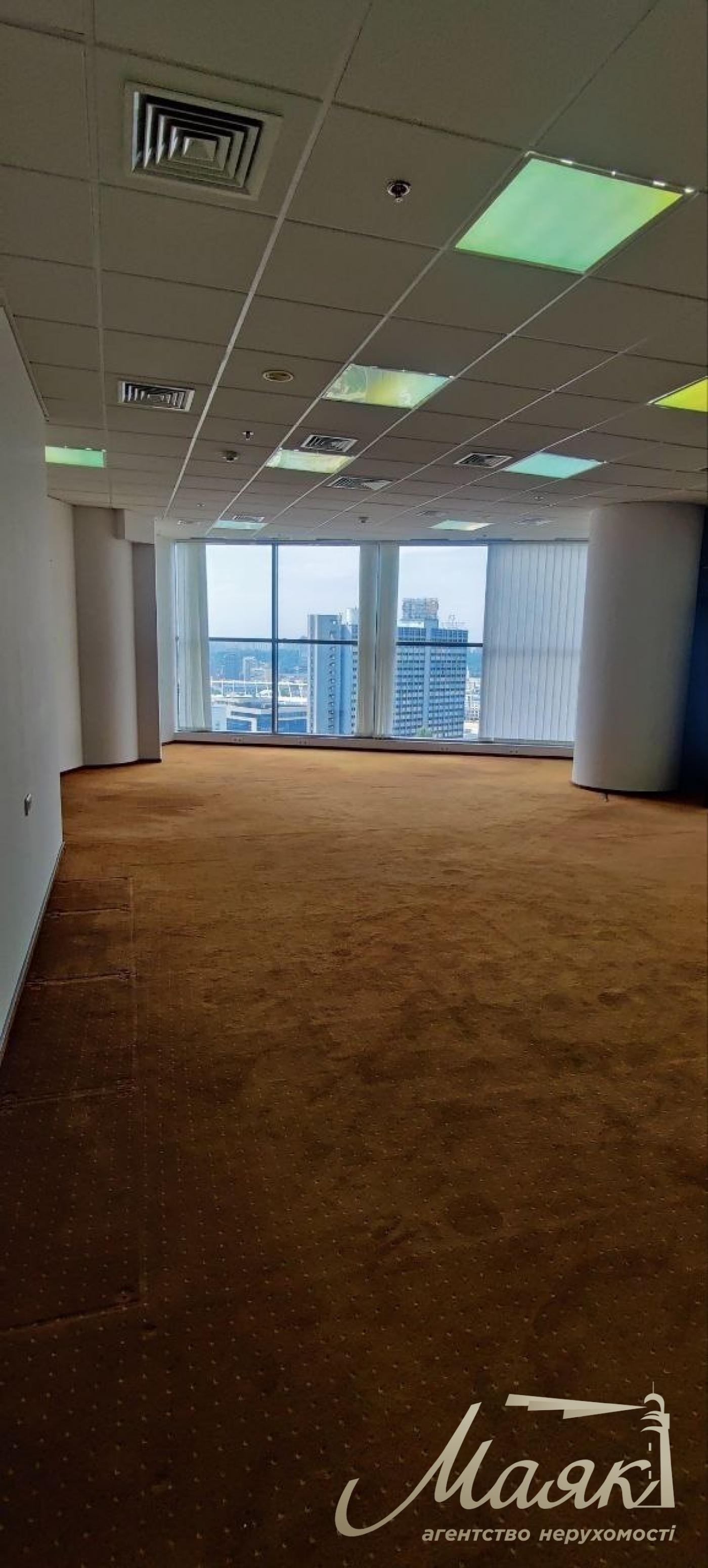 Оренда офісу площею 272,5 м² у бізнес-центрі «Парус», вул. Мечникова, 2, Кловська.