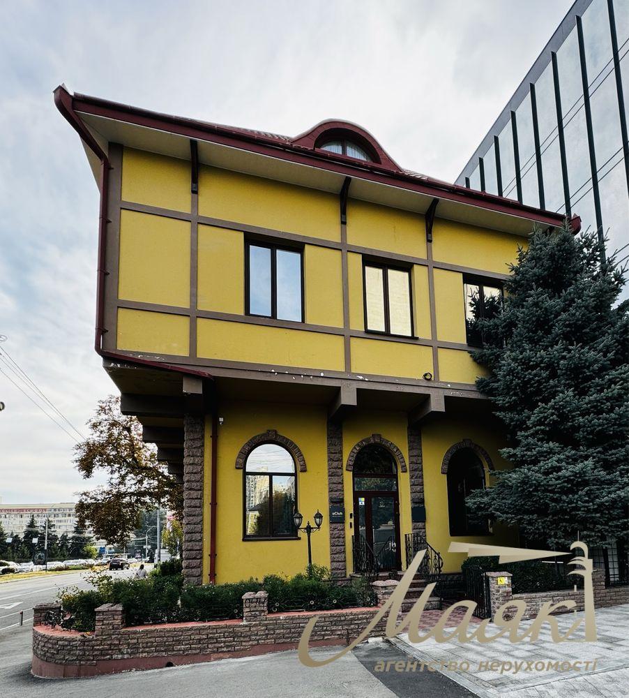 Оренда комерційного приміщення 500м2 на Печерську.