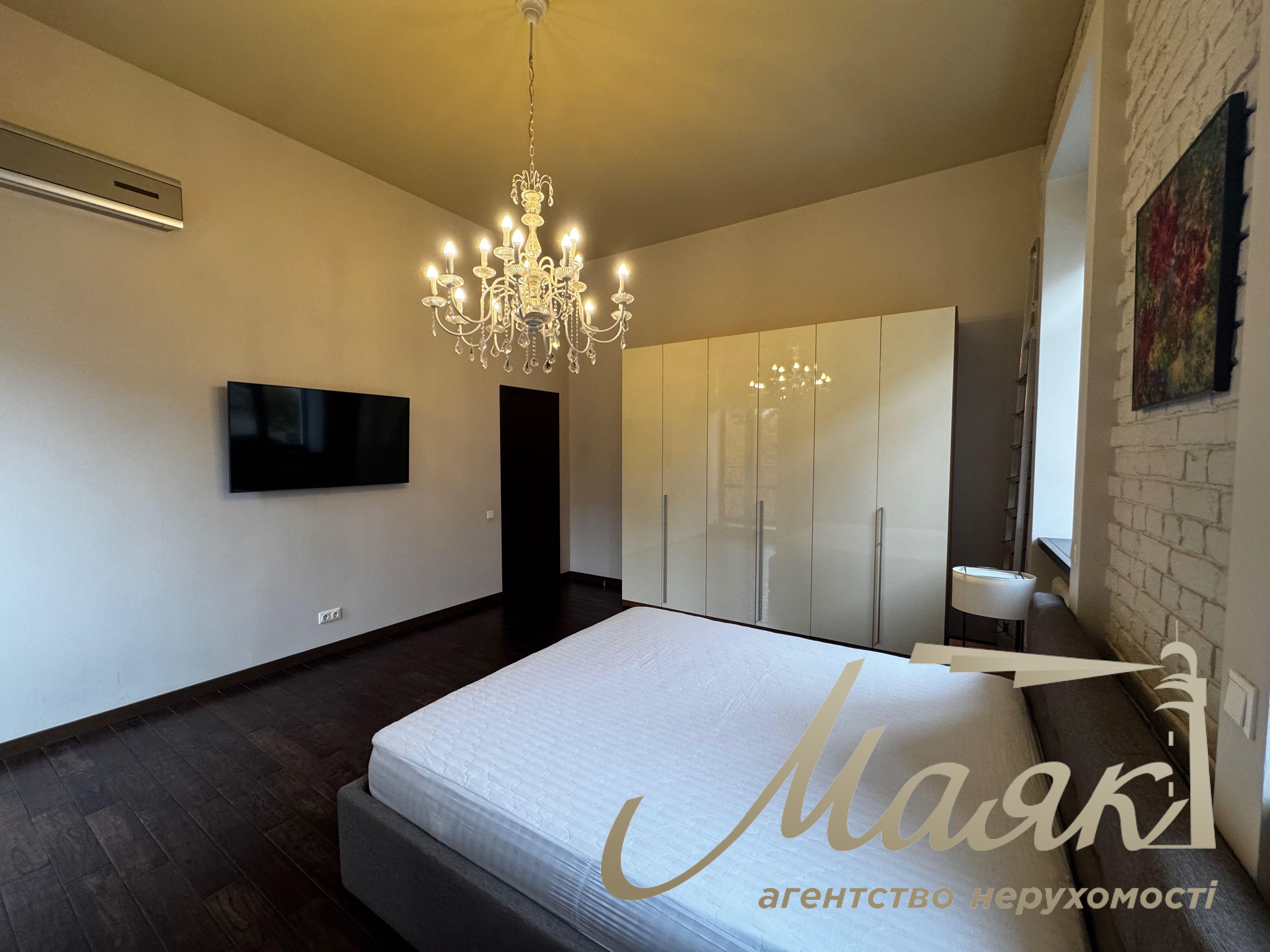 Продажа 3-комнатных апартаментов, 76 м², ул. Лысенко, 1, район Золотые Ворота, Киев