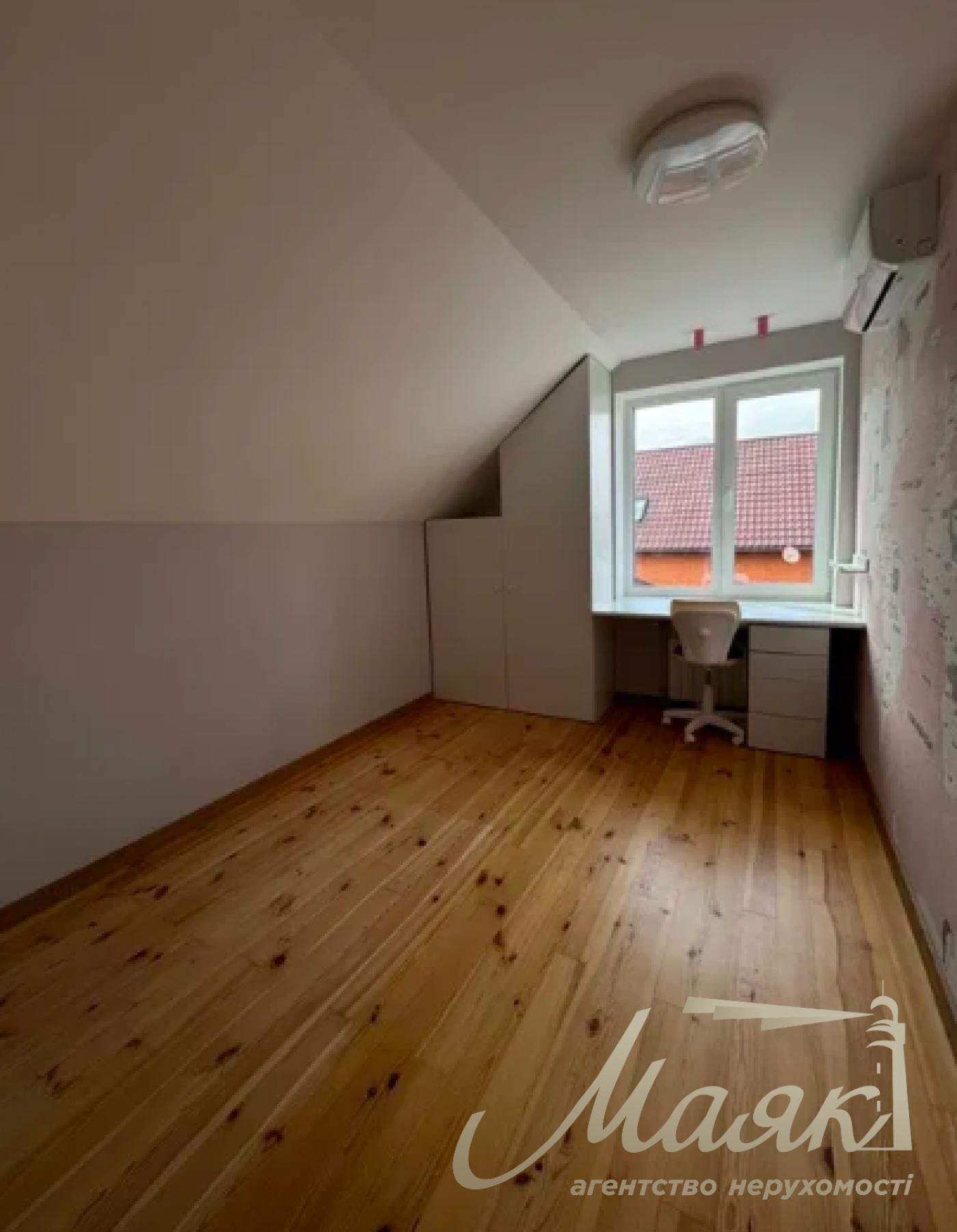 Rent a house in Ivankovichi 