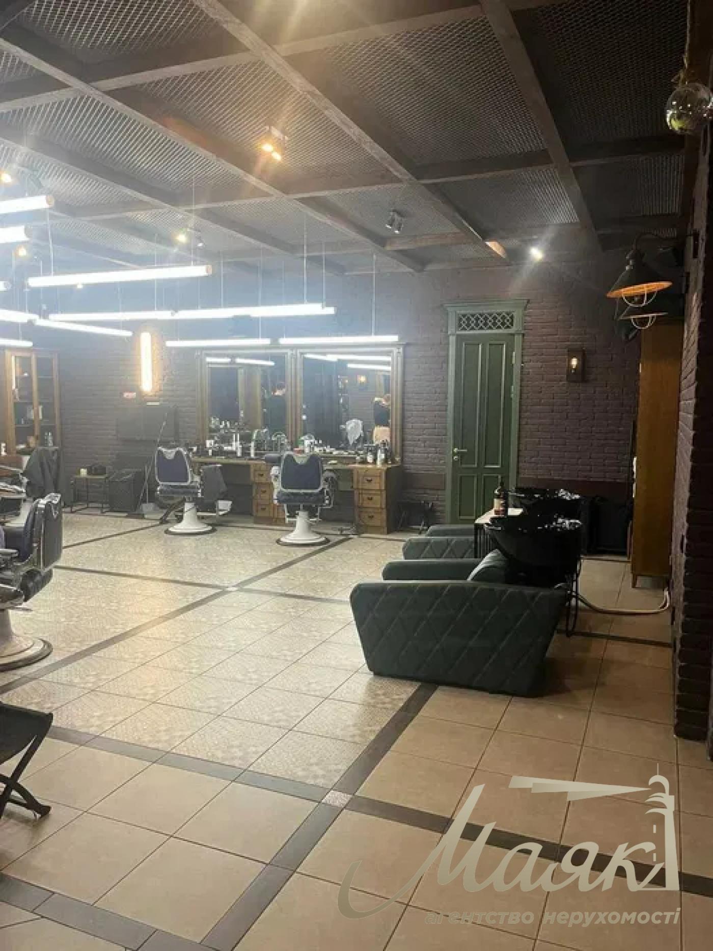 Sale of a facade room 150 sq.m.sq. Saksaganskogo, Center
