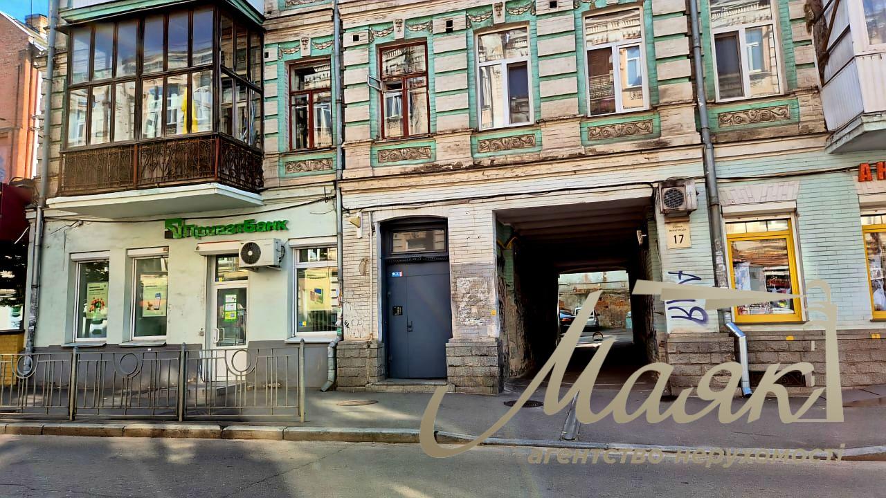 Аренда магазина, 100 м2, фасад, ул.Межигірска 17, Подол