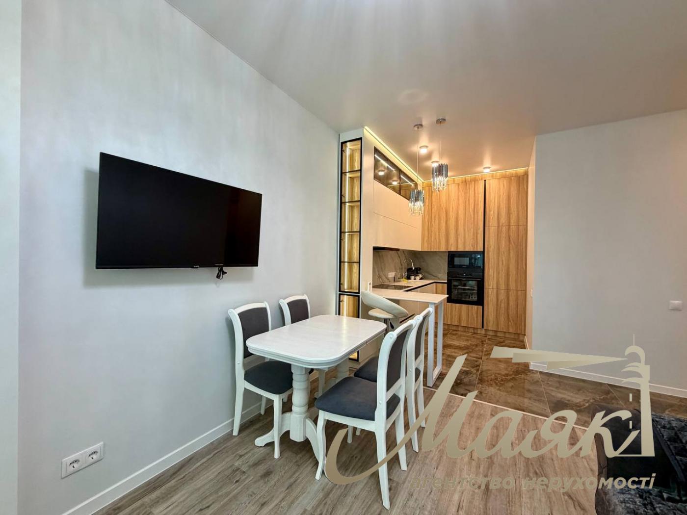 2-room apartment for rent in the Manhattan City residential complex, 11k1 Beresteyskyi Ave., KPI.