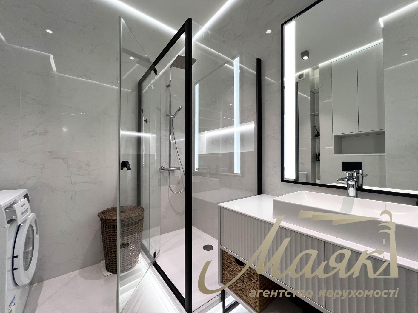 Продаж 1-кімнатної квартири з гарним видом (58,4 м²) у ЖК «Riverstone», вул. Дніпровська Набережна, 10-Д