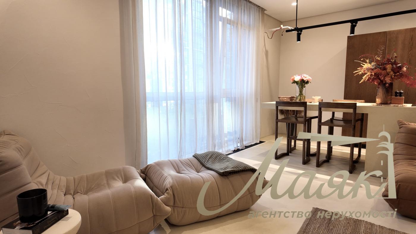 Sale of 3-room apartment in the French Quarter 2 residential complex