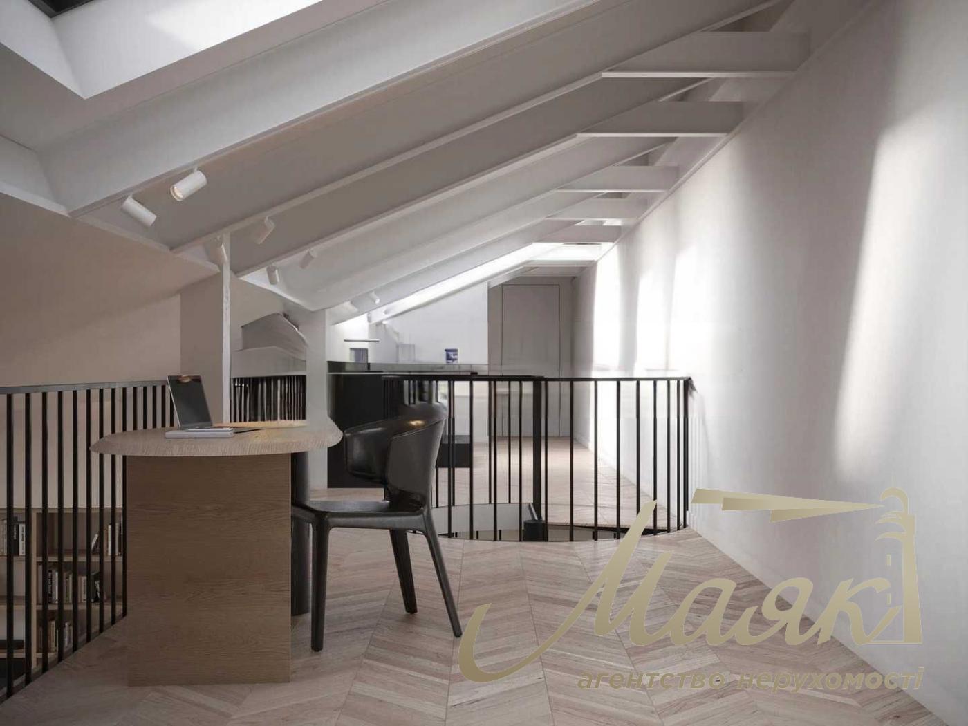 For sale 3-bedroom apartment with private terrace in Lipki Institutska str., 13A (211 m²) Khreschatyk - in walking distance.