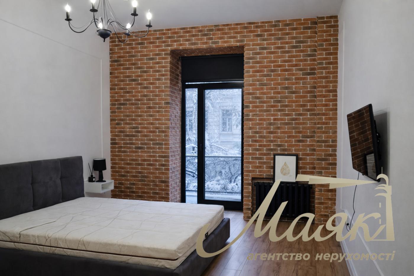 Оренда 4-кімнатної квартири, стм. Театральна, Центр, Київ, Київ