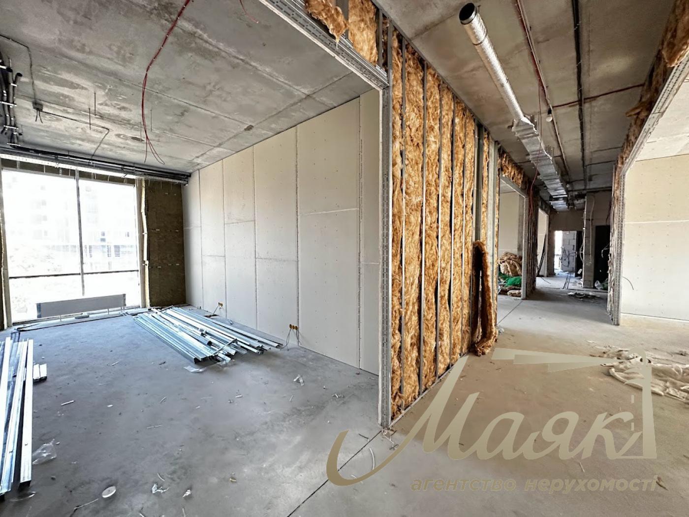 Продаж будівлі Трініті, 6 500м2, вул. Товарна, Пчерськ