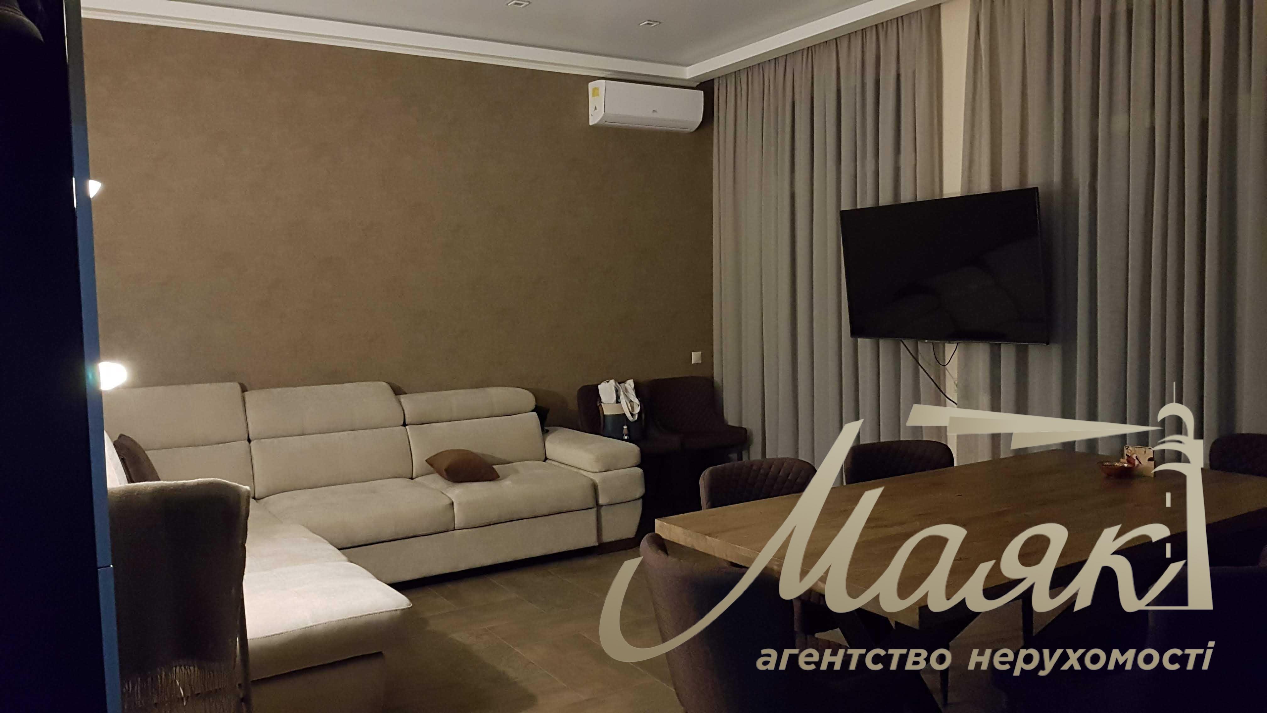 Оренда 2-поверхового таунхауса площею 235 м², Гатне