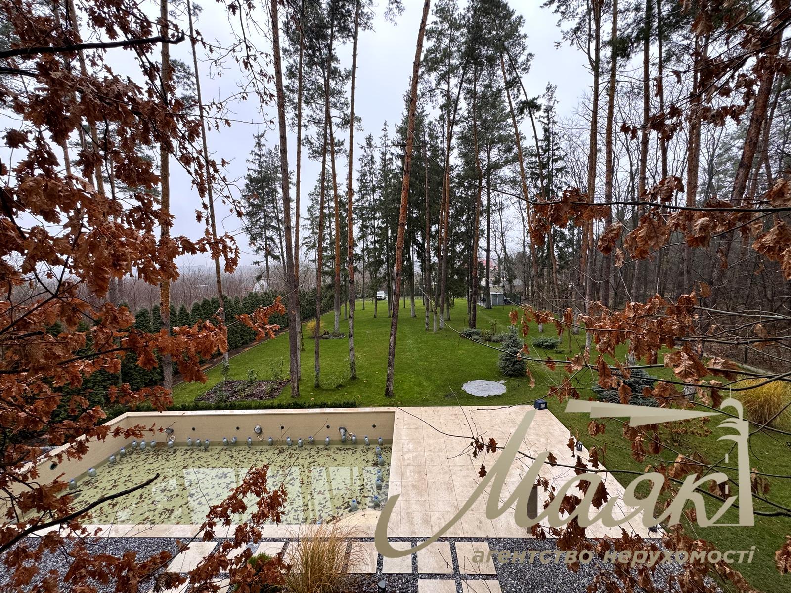 Оренда заміського будинку 215м2 з басейном у престижному передмісті Києва, Обухівський напрямок.