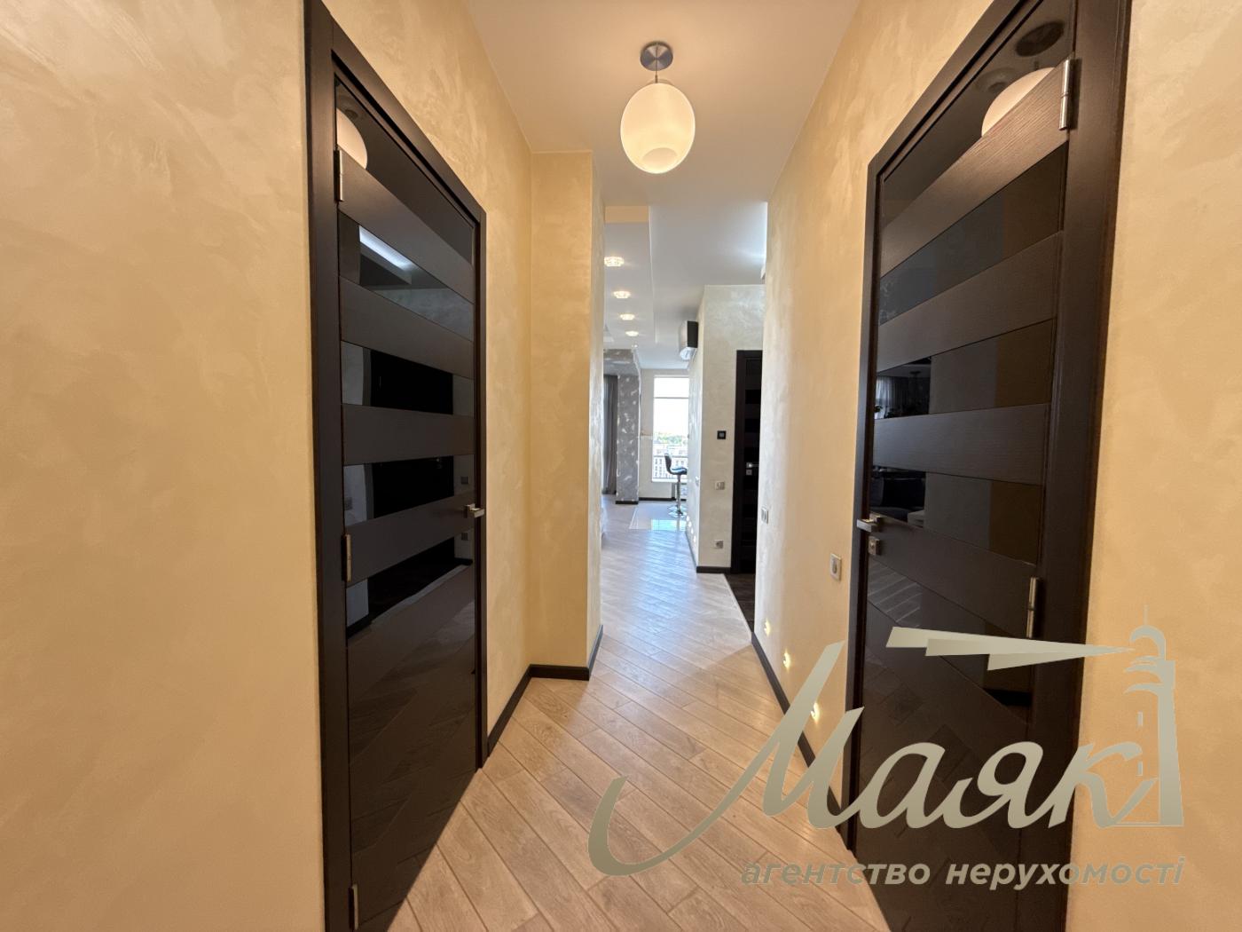 Оренда 3-кімнатної квартири площею 121 м² у ЖК «Новопечерські Липки», вул. Андрія Верхогляда (Михайла Драгомирова), 3, Печерськ