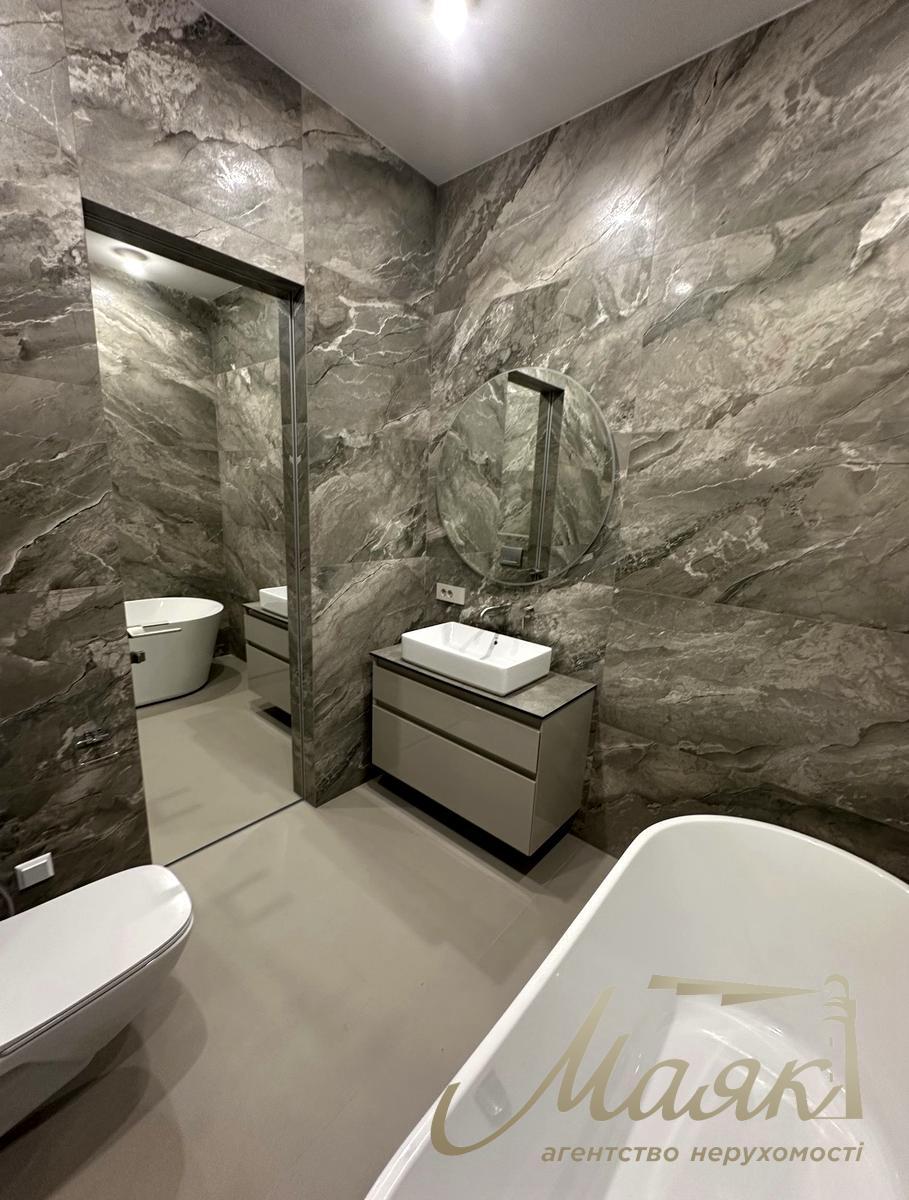 Продаж сучасного будинку 172м2 у закритому КМ Лісники, поруч ліс