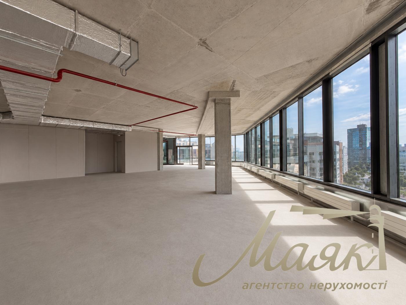 Rent a 280 m² office with a scenic view and a private terrace in the Magnett Business Center on Velyka Vasylkivska Street