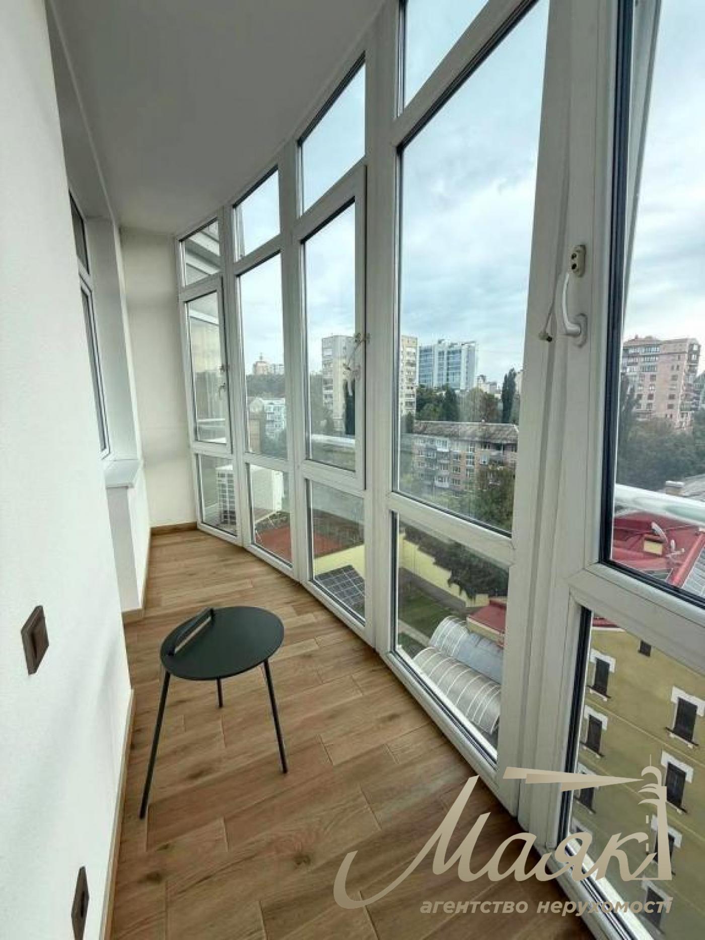 Rent 2-bedroom apartment in the historical center, Koninsky St. (Turgenevskaya)