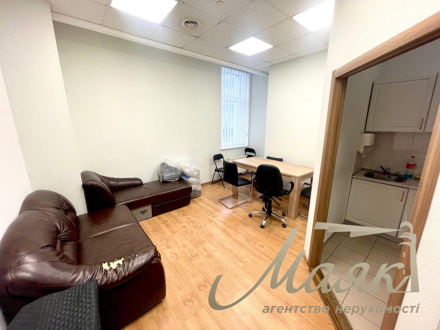 Оренда офісу 260м2 БЦ ILLINSKY вул. Іллінська 8, Поділ, Київ