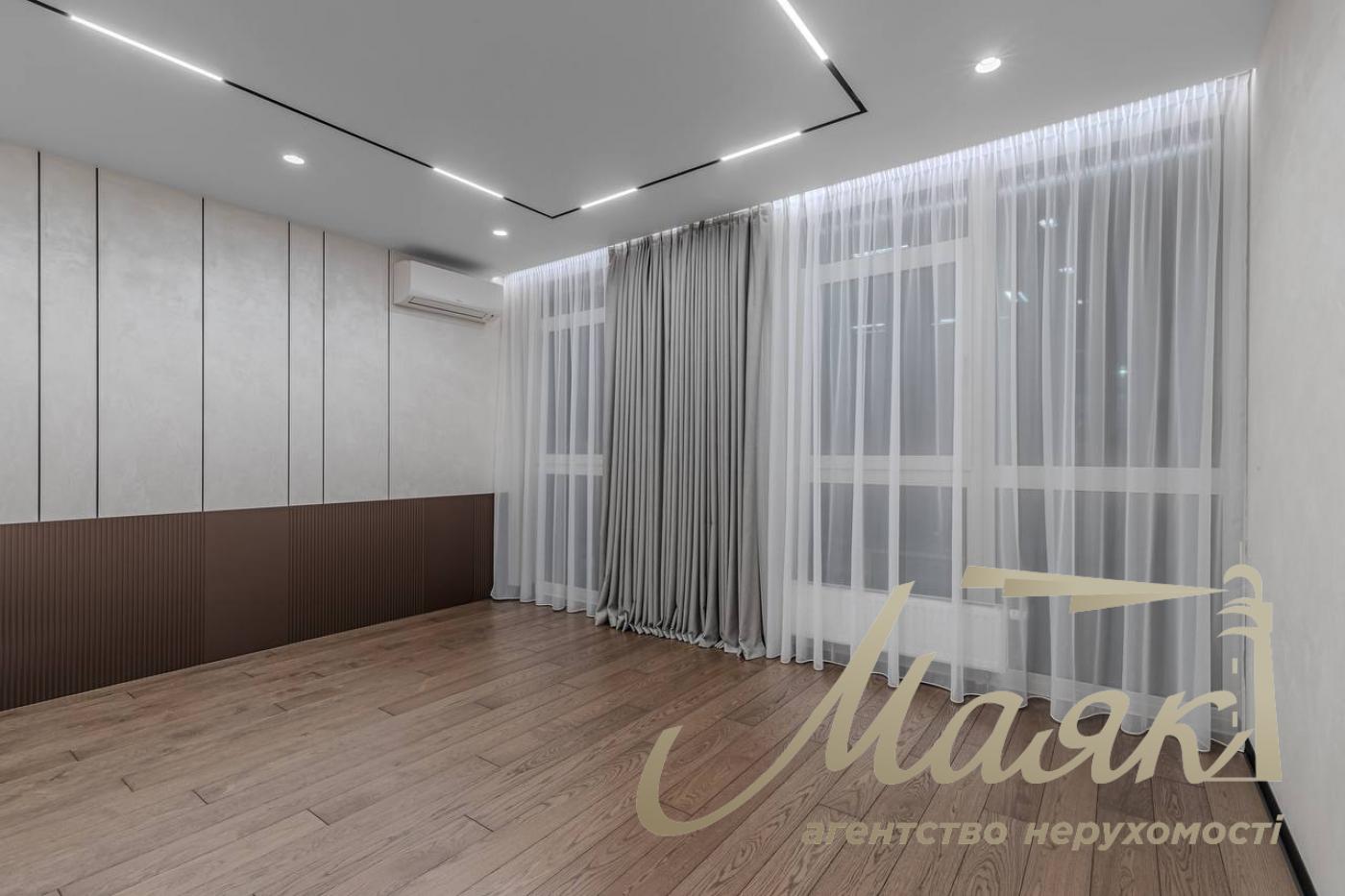 Продаж 3к квартири ЖК Французький Квартал-2 125м2