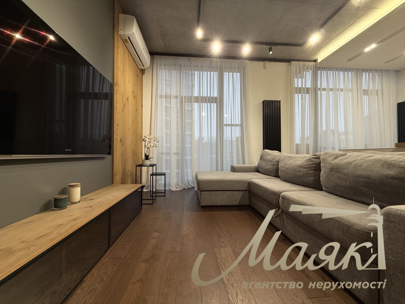 Rent 3-room apartment in LCD Novopecherskie Lipki str. Andriy Verkhoglyada (Mykhaila Dragomirov), 11-V