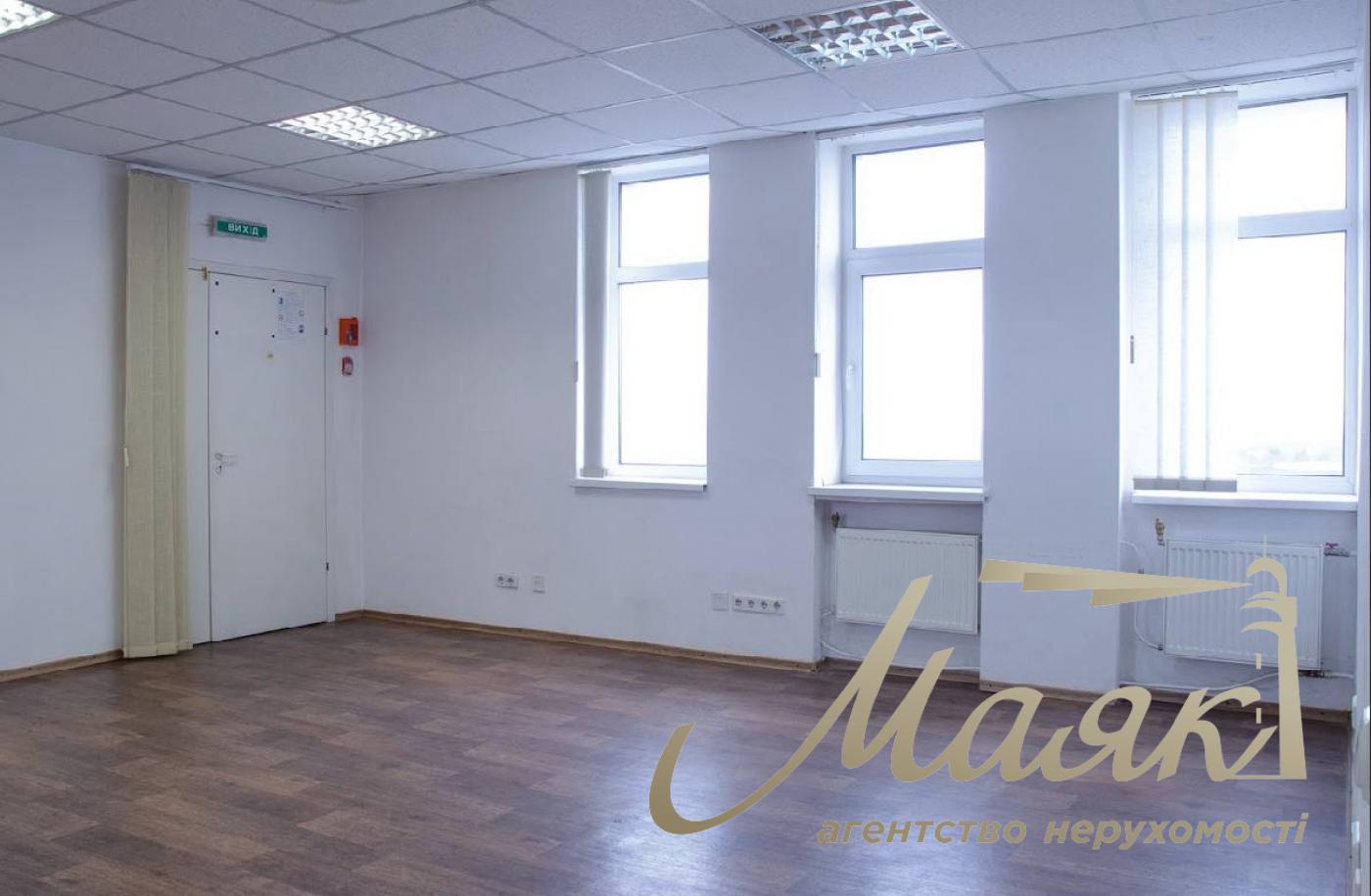 Office for rent 224m2, BC Satellite