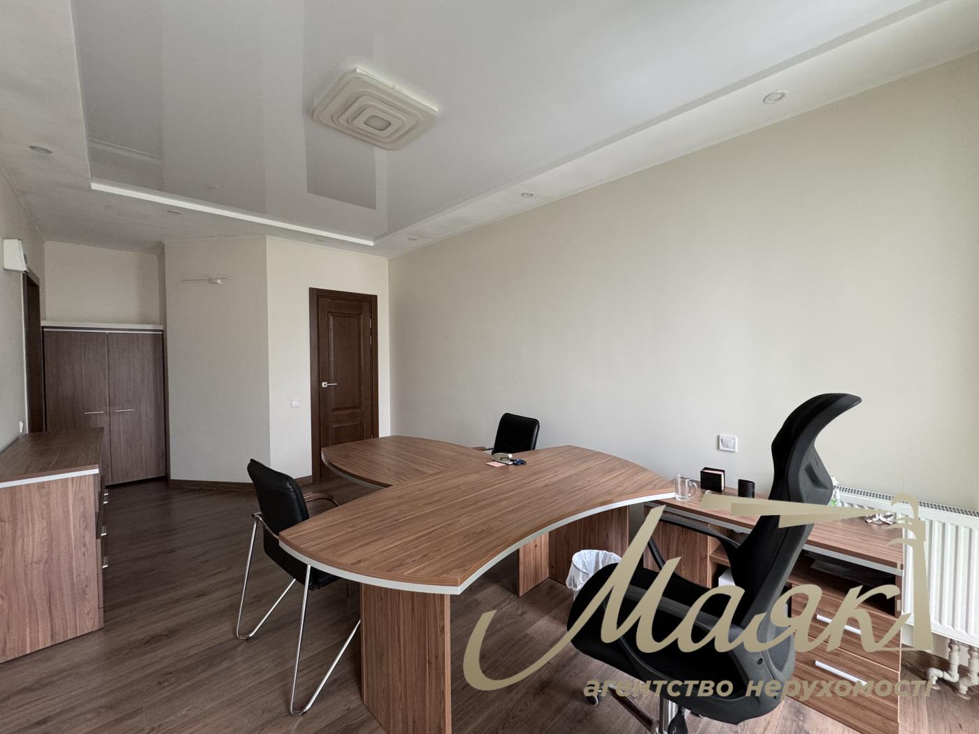 Аренда офиса 97м2, метро Славутич