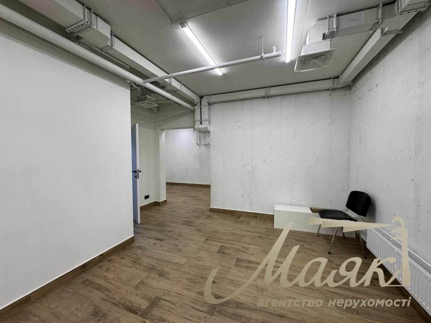 Аренда коммерции 90м2, ЖК Севен.