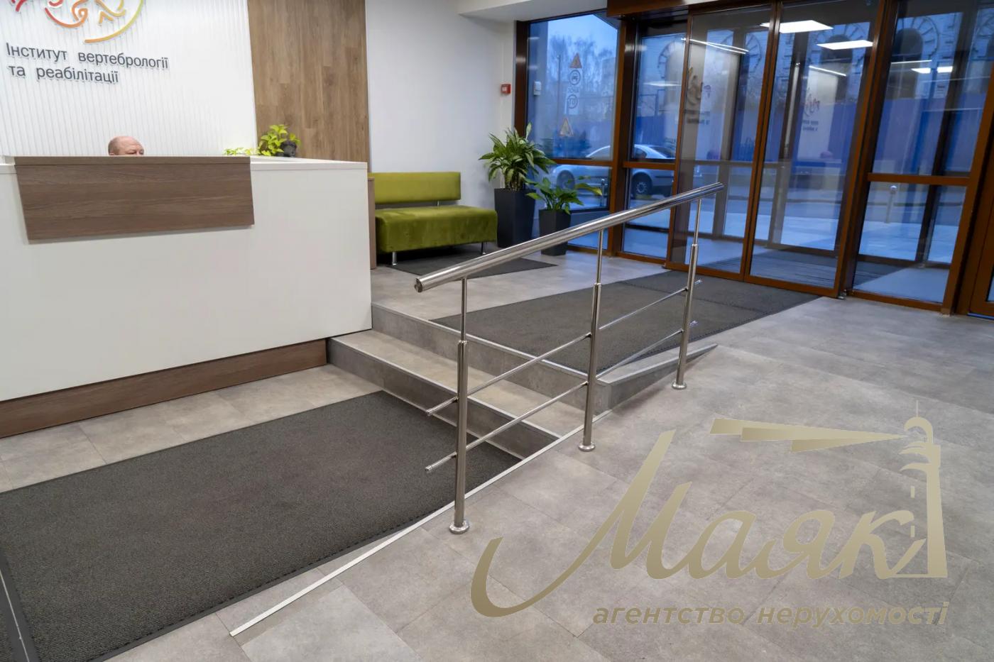 Rent office 180m2 Baggovutovska str. 23, Shevechkovsky district.