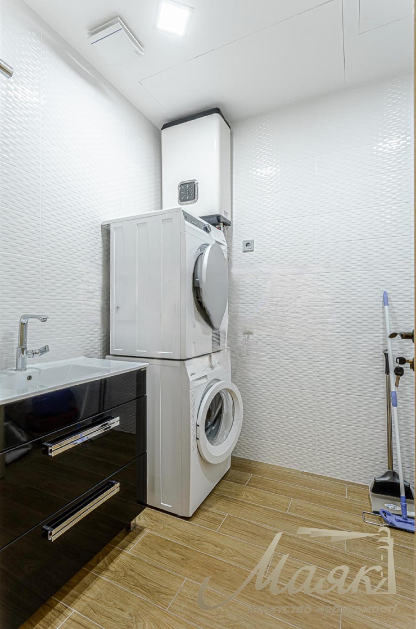 Продаж 3к-квартири в ЖК Новопечерські липки, вул. Драгомирова 5, Печерськ, Київ