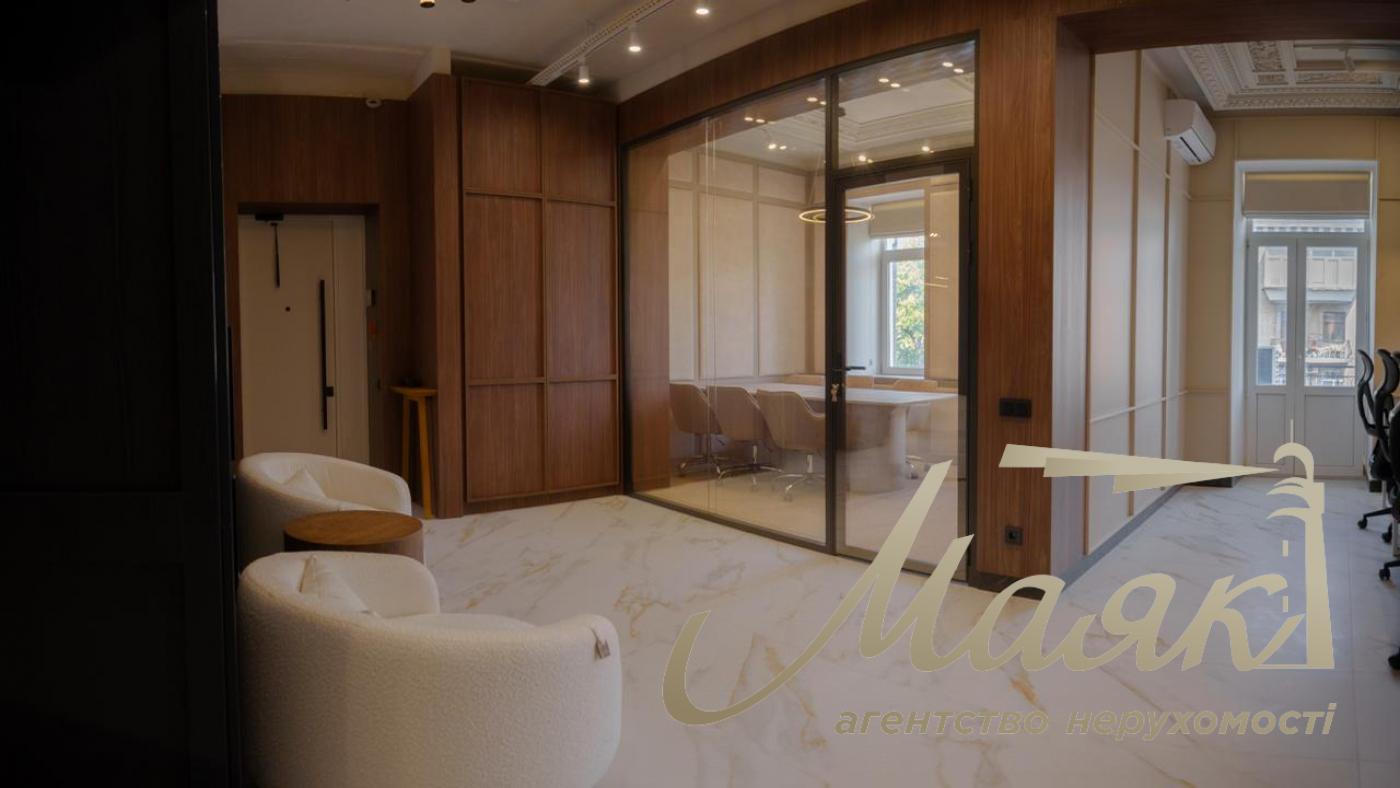 Office for rent in the Center m. Palace of Sports, Esplanadnaya str.