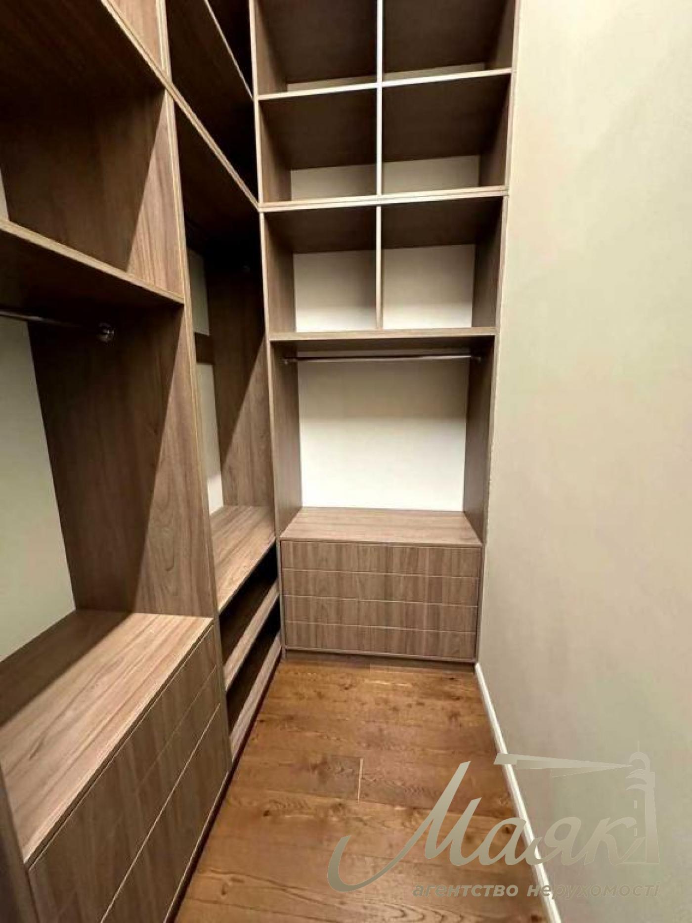 Оренда 2-кімнатної квартири, 90 м², вул. Архітектора Городецького