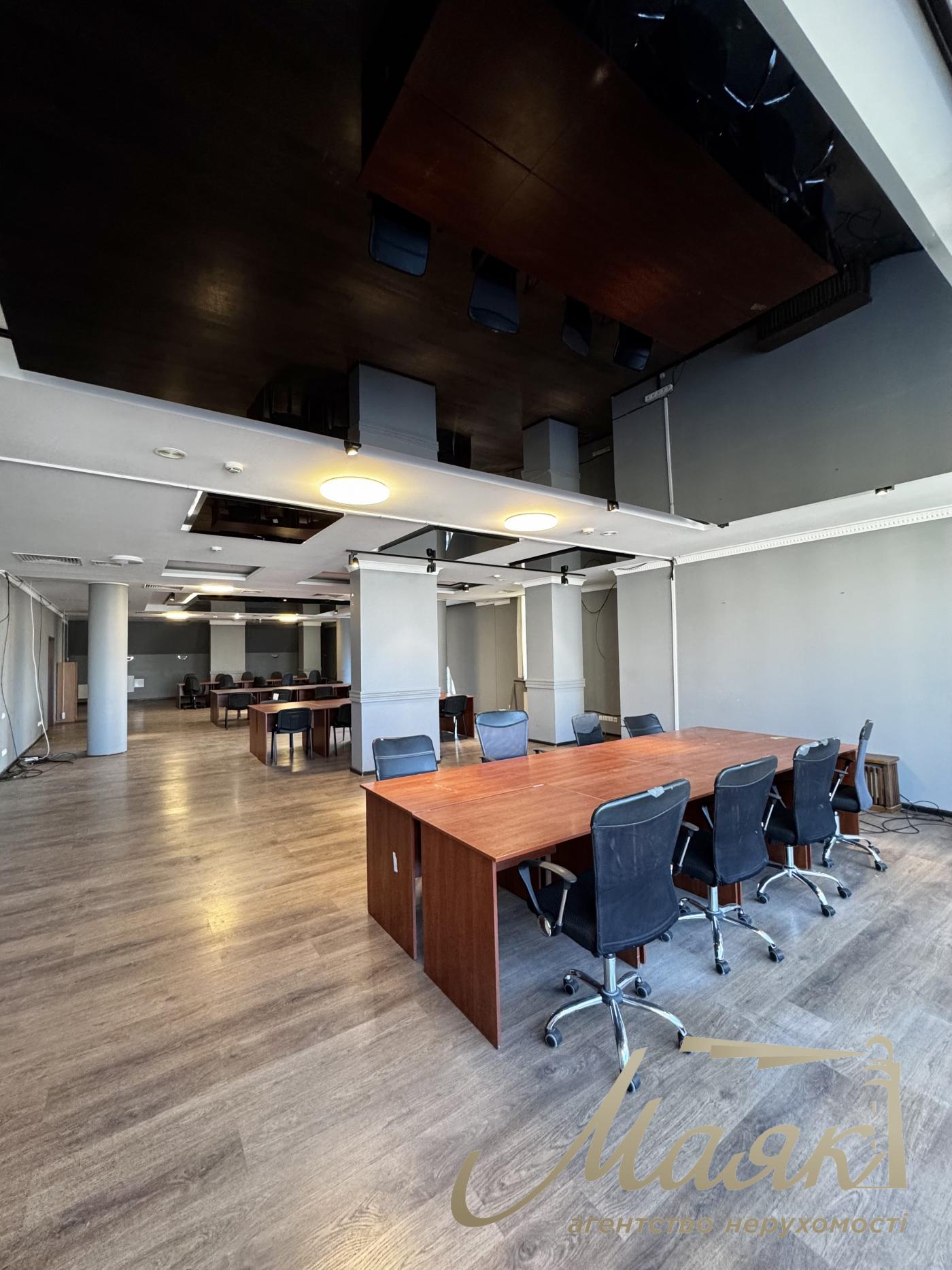 Rent of open-space office 420 sq.m. Business center Sapphire | Pechersk
