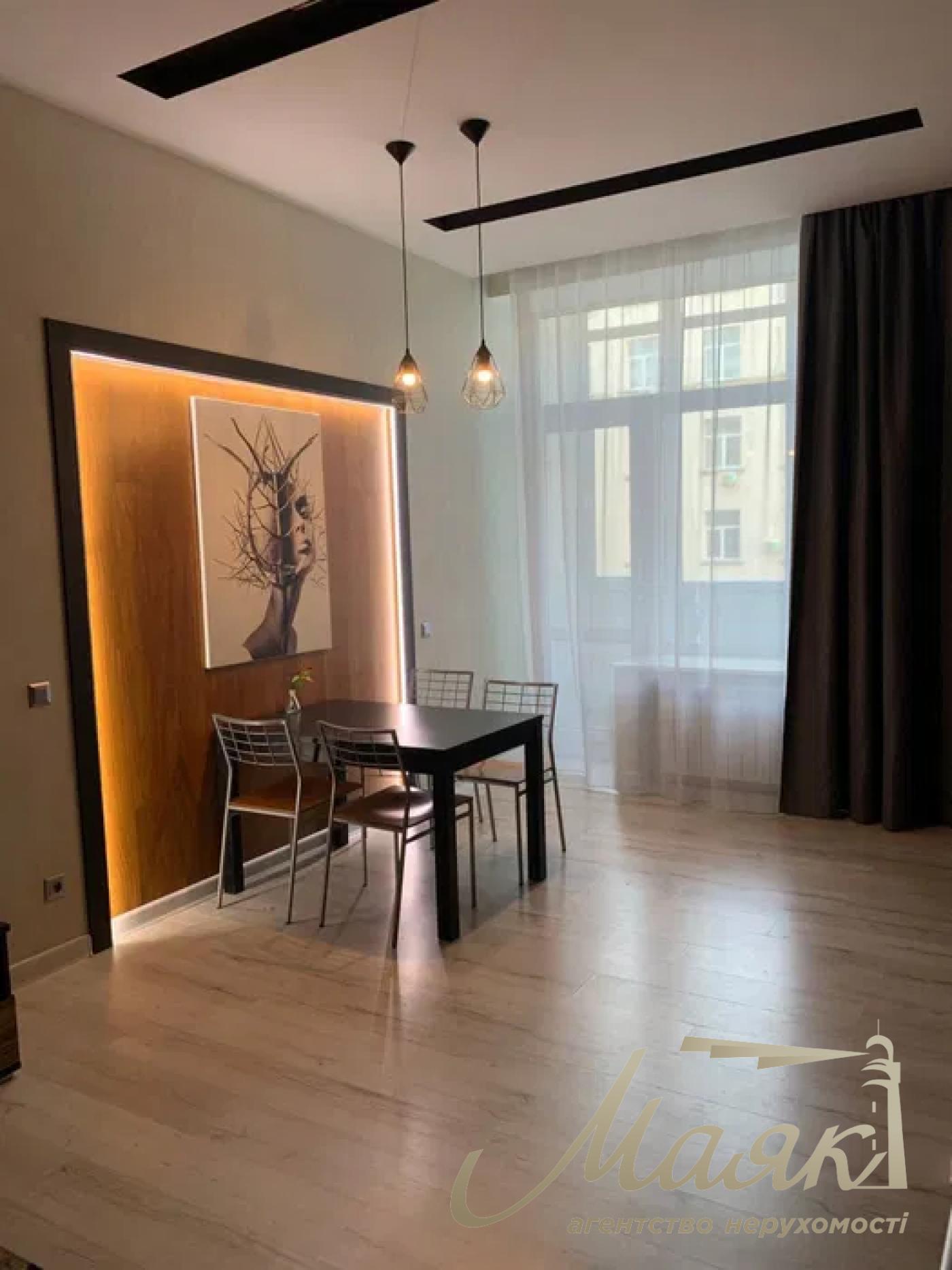 Rent 2-bedroom apartment Esplanadnaya str. 2, Gulliver, Sports Palace