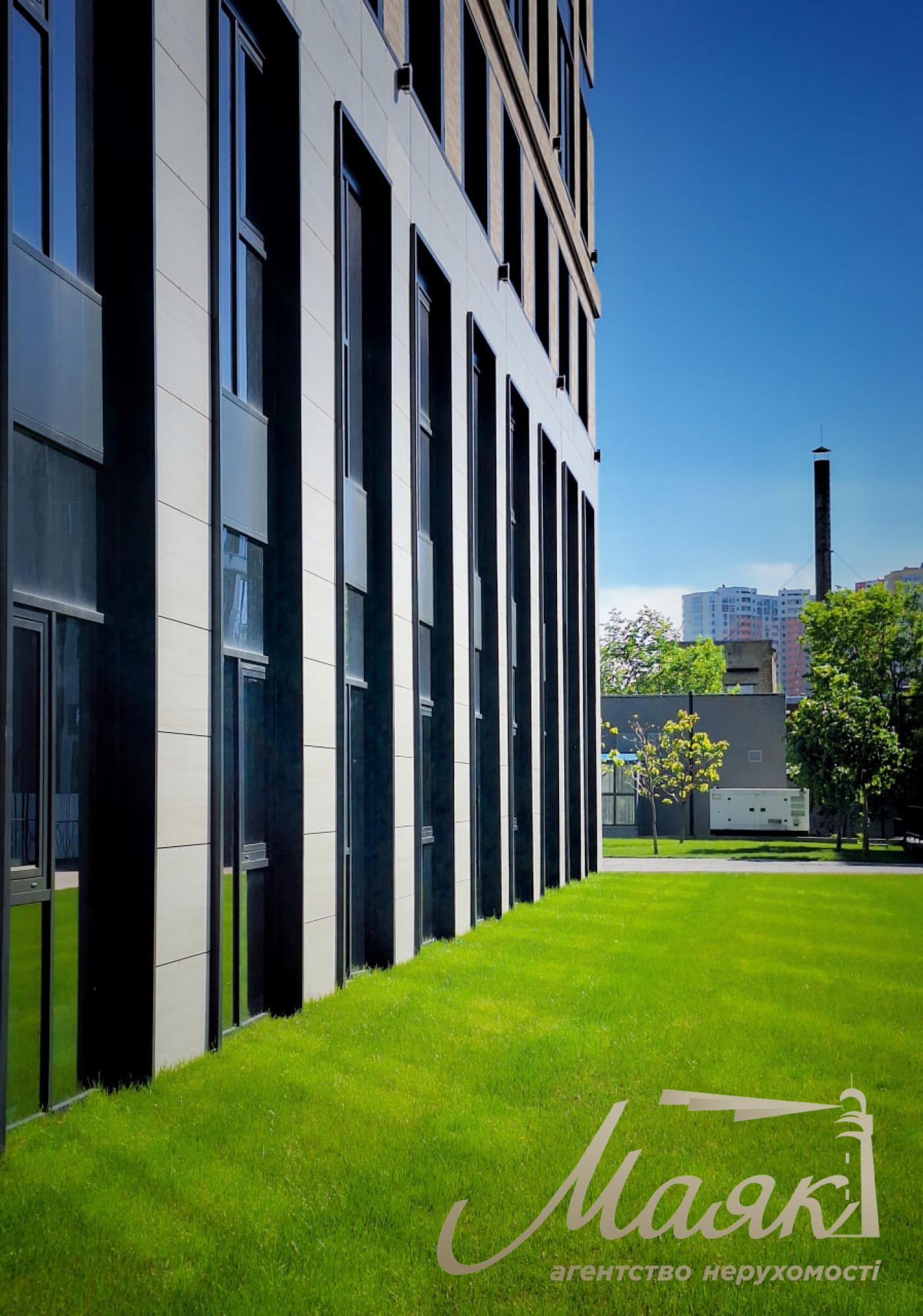 Office for rent 326m2, in BC City Garden