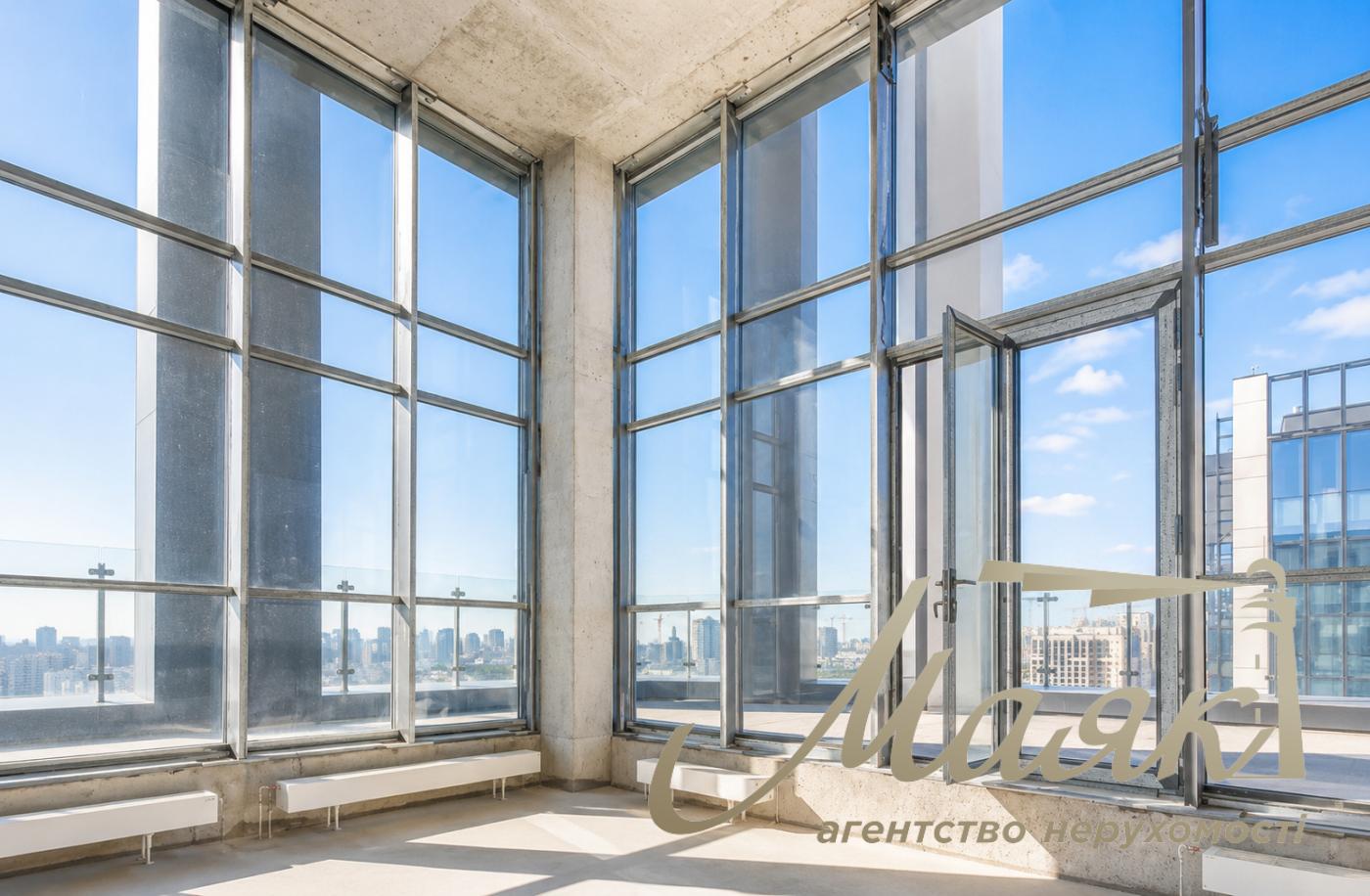 Продаж унікального пентхауса 212 м2 з панорамною терасою в ЖК TRIIINITY, Київ